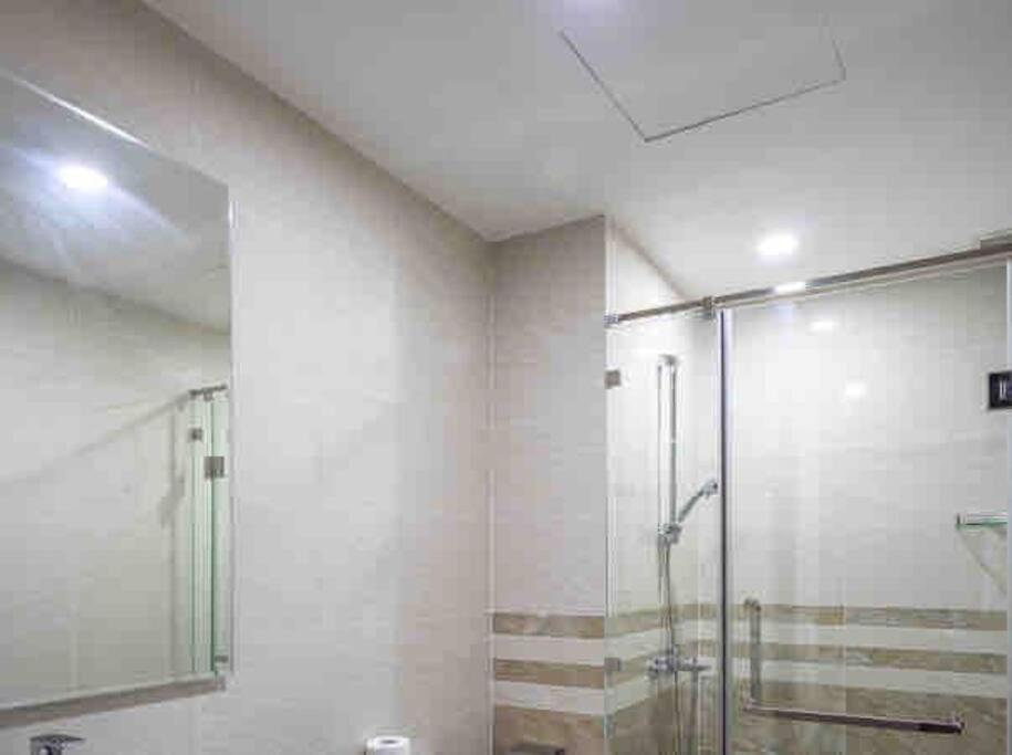 Lynh apartment Saigon D4