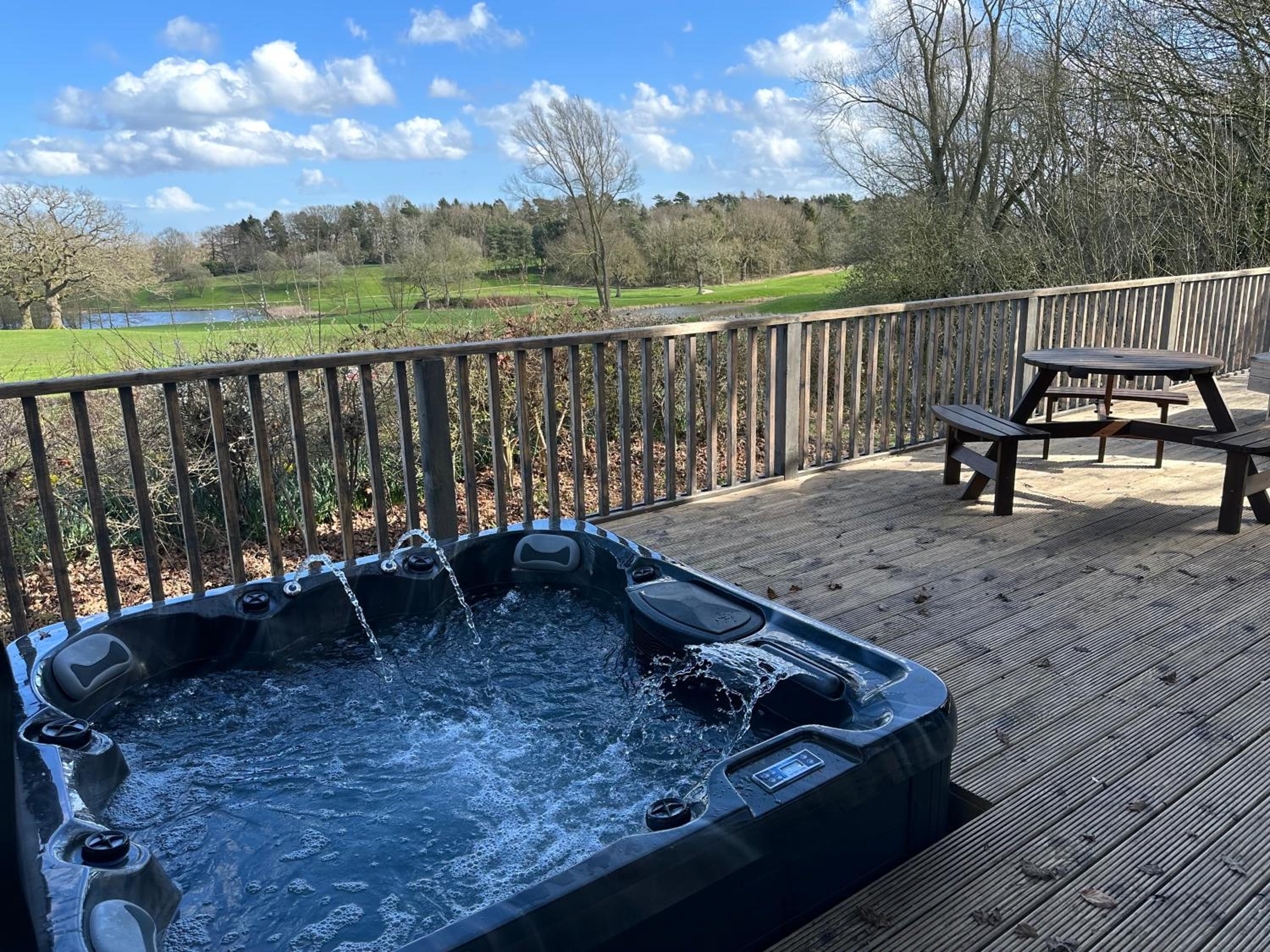 iLodge Ultra view 3