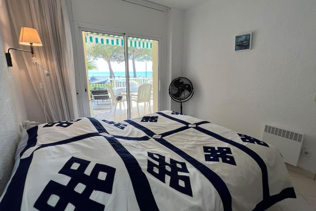 Apartamento con acceso directo a la playa AV-39 view 5