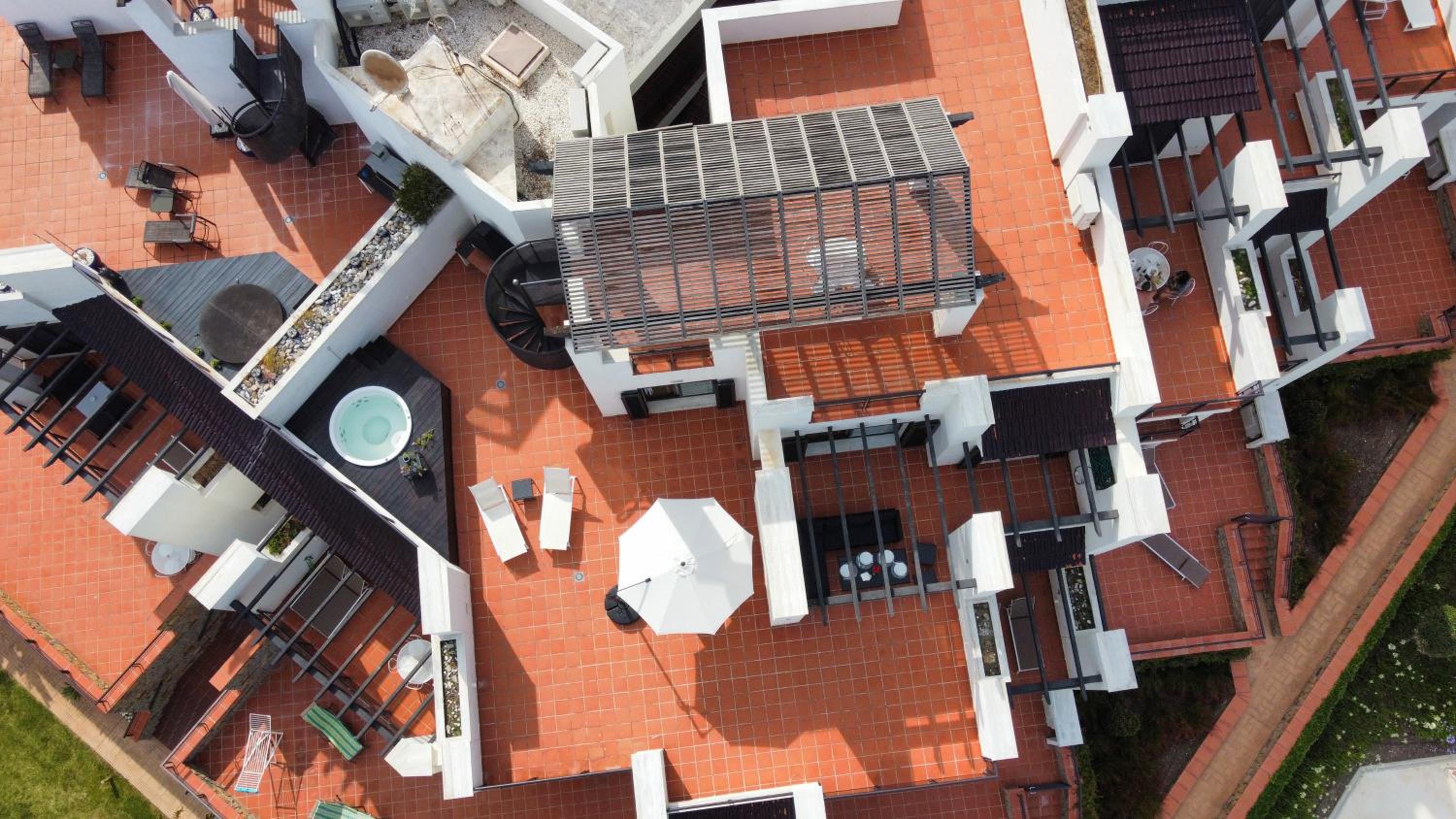 Exclusive luxury frontline beach penthouse Casares del mar - Estepona