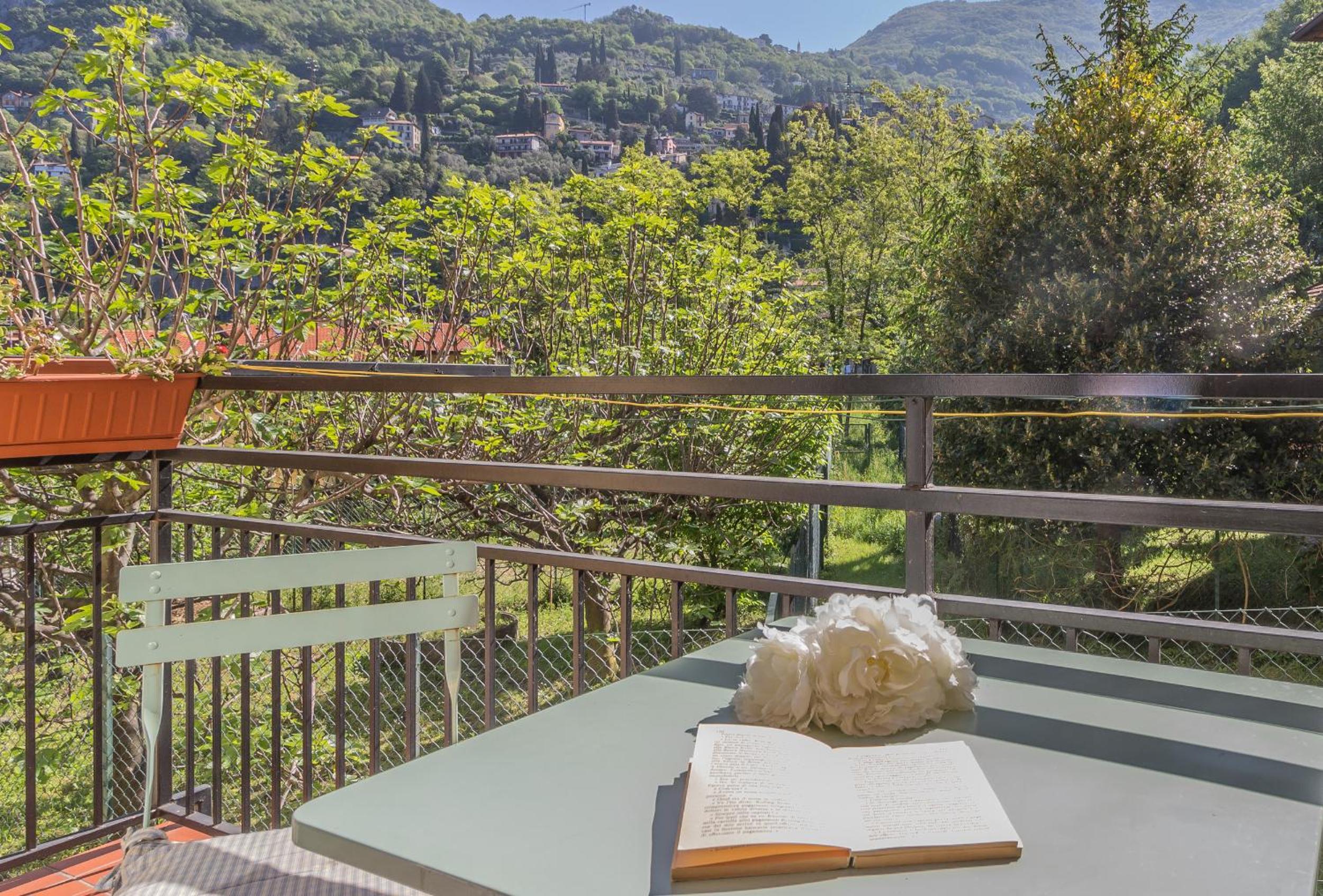 Casa Bobbie en Varenna — balance & terrace