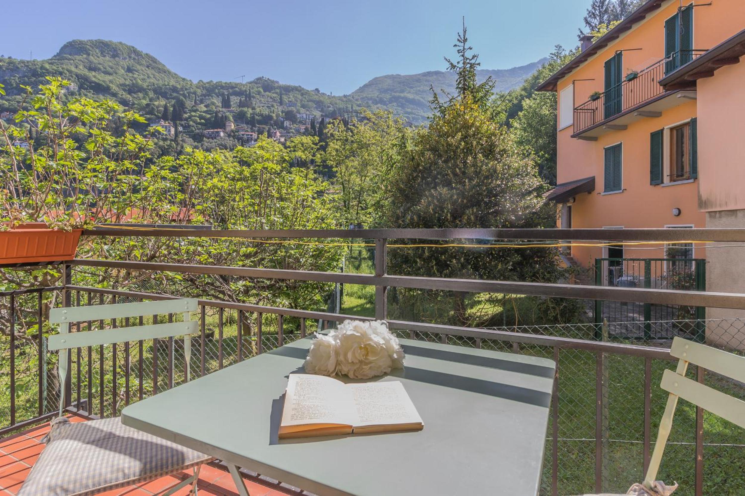 Casa Bobbie en Varenna — balance & terrace