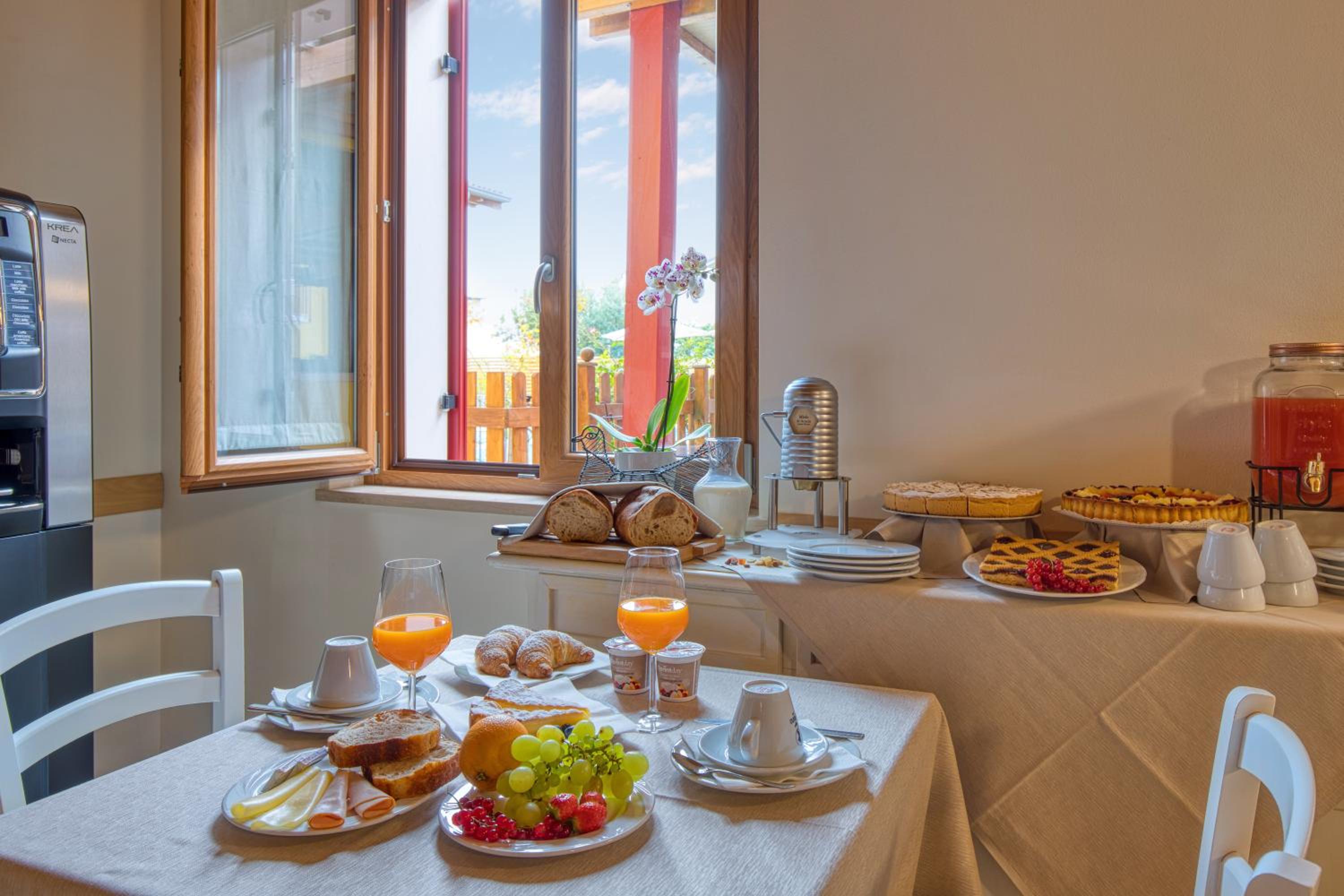 Appartamenti Villa Camporosso- Parchi,Terme di Cola'