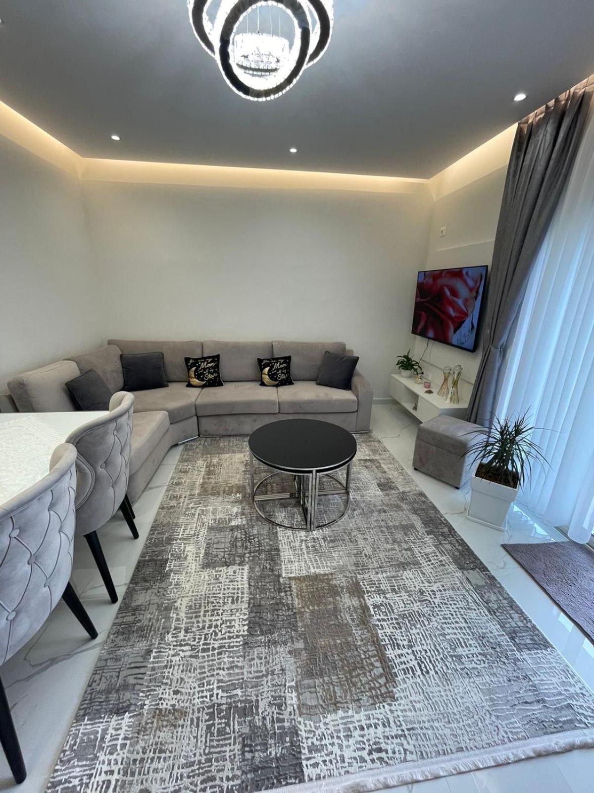 City View Apartment!