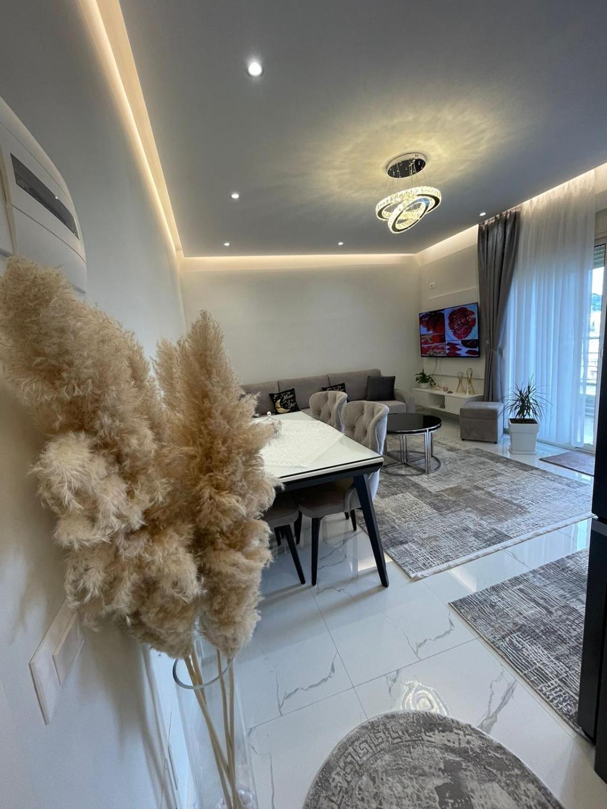City View Apartment!