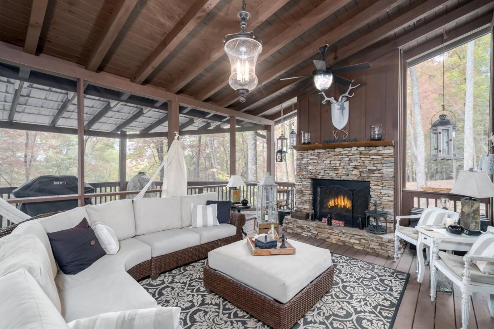 New Listing! The Laurel Mountain Chalet