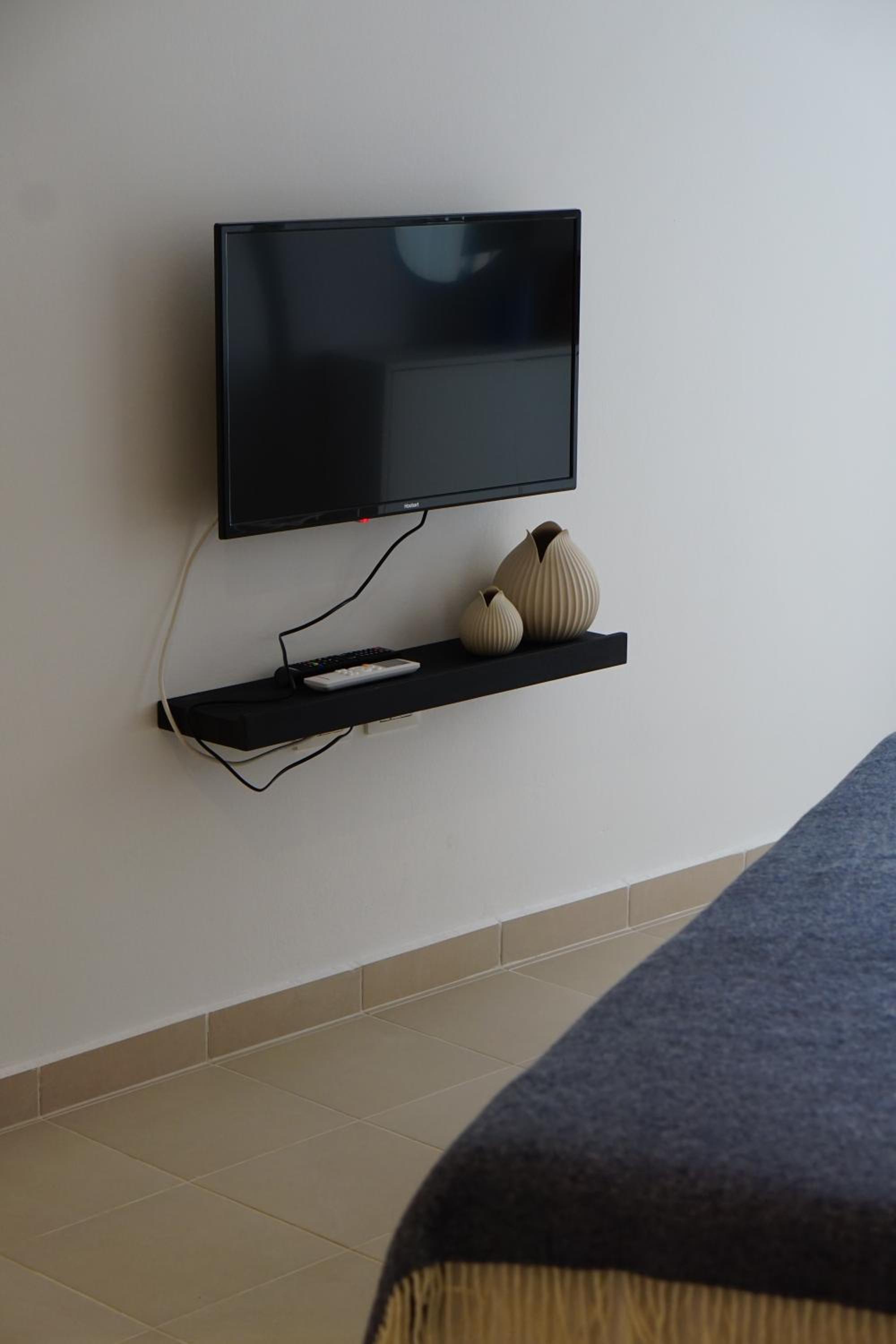ELISOS Studio Apartment