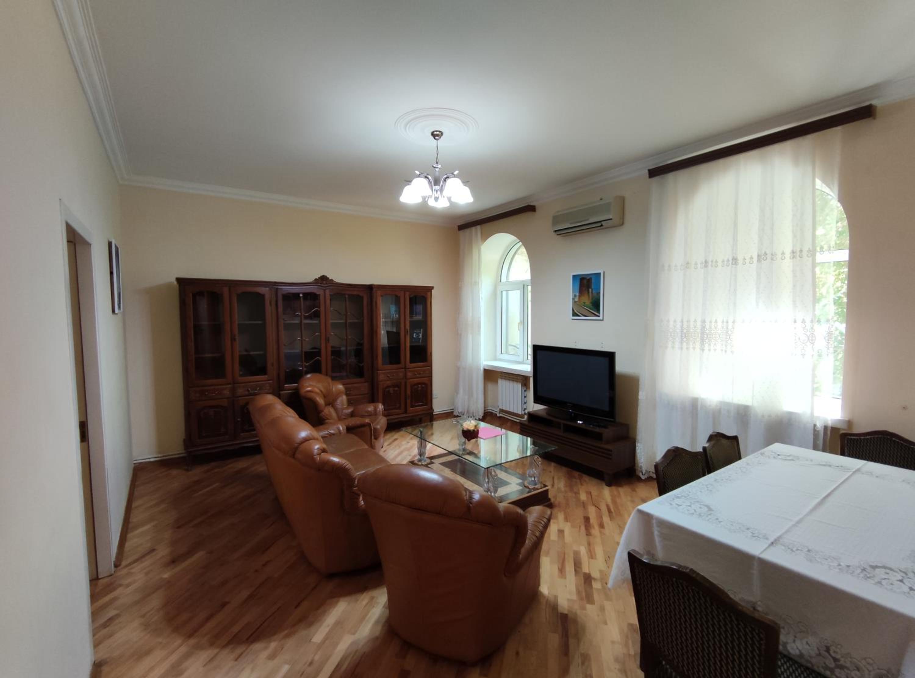 4 rooms cosy apartment in architectural monument of history and culture building of local significance of Azerbaijan.