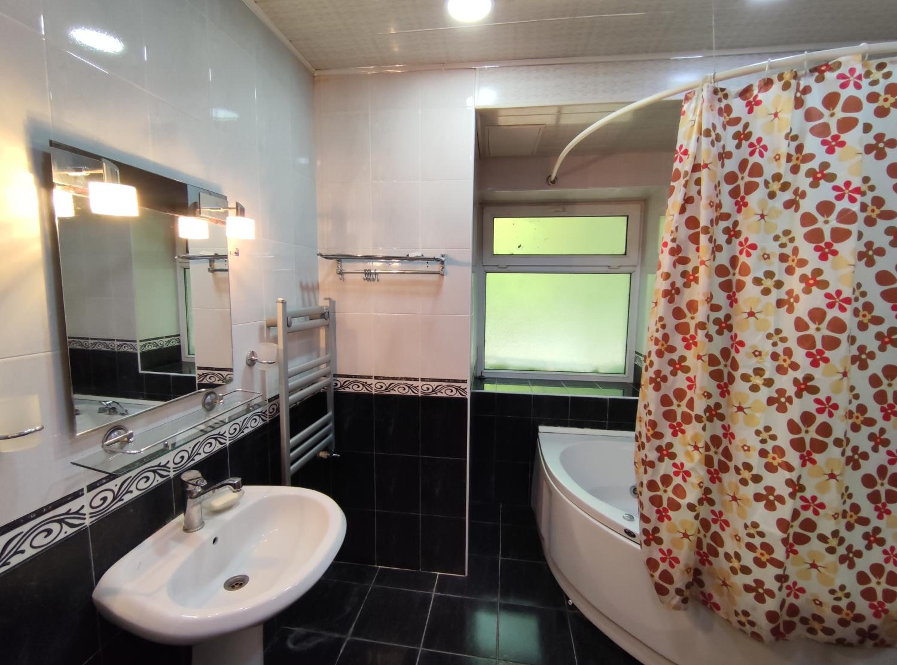 4 rooms cosy apartment in architectural monument of history and culture building of local significance of Azerbaijan.