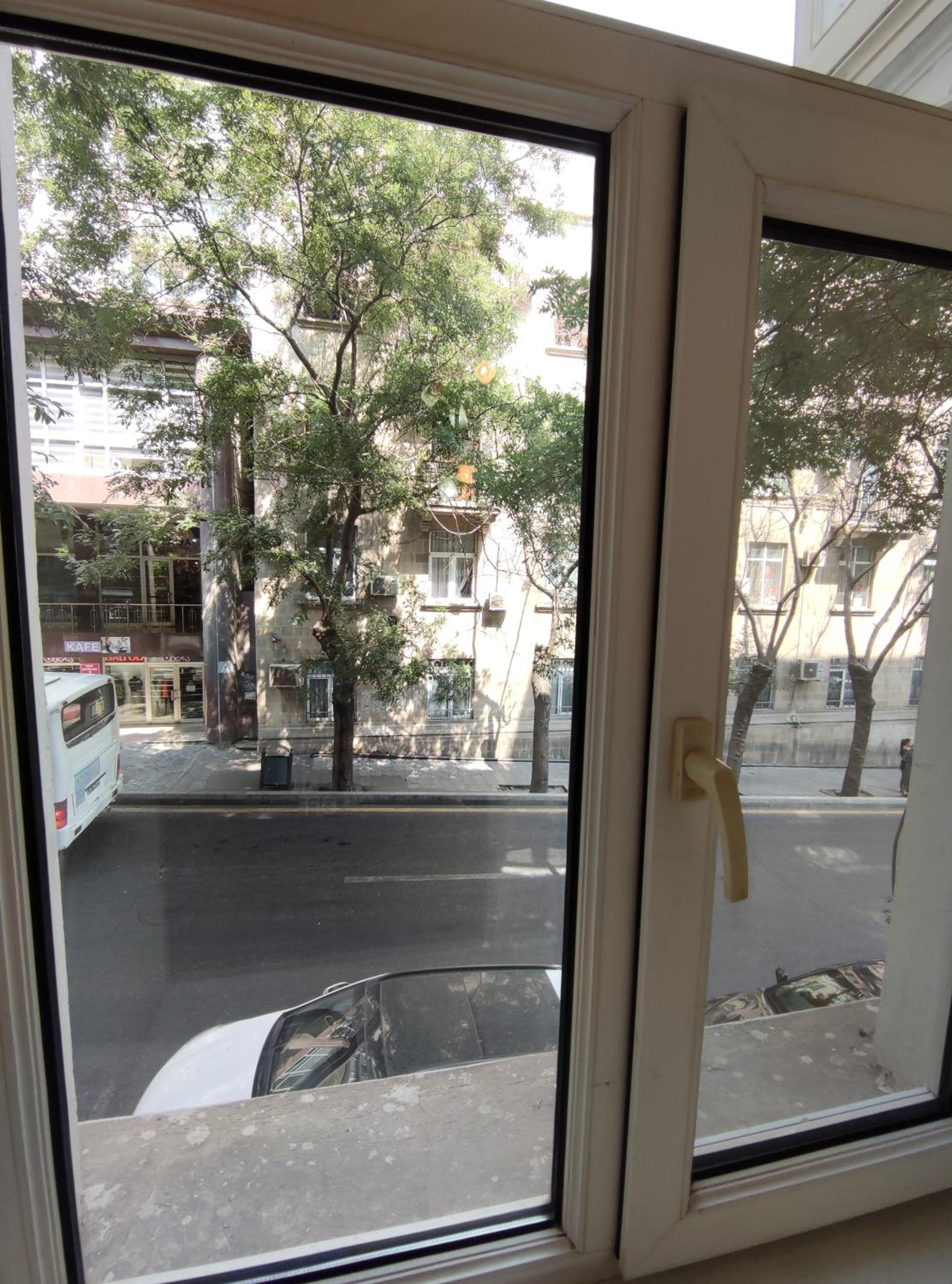 4 rooms cosy apartment in architectural monument of history and culture building of local significance of Azerbaijan.