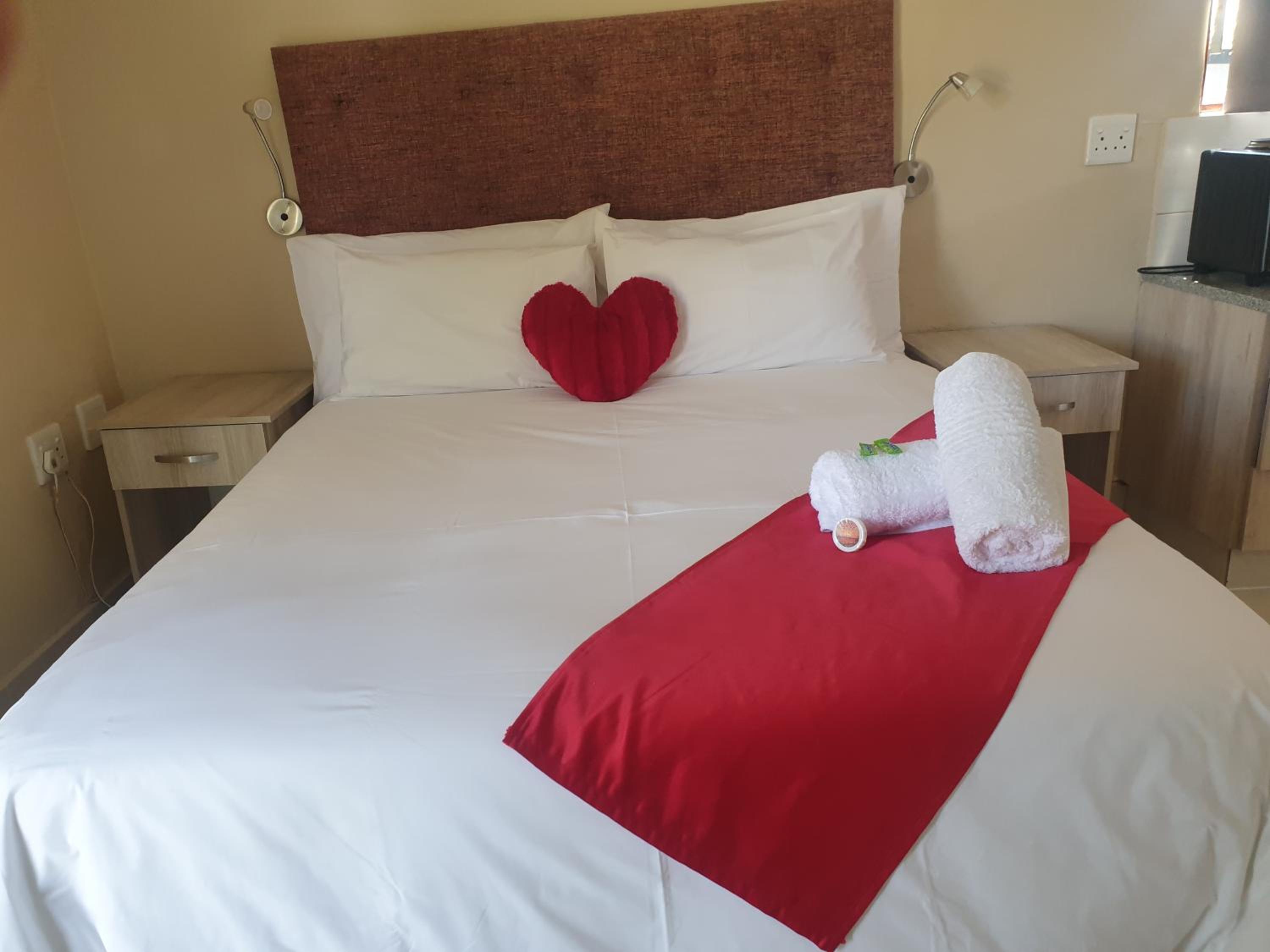 Sade Holidays - 14 A on Berea Manaba Margate view 3