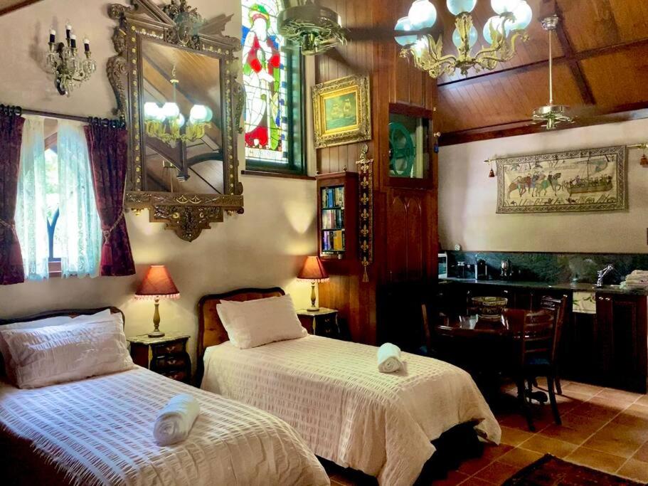 Evermoore Castle Bellingen