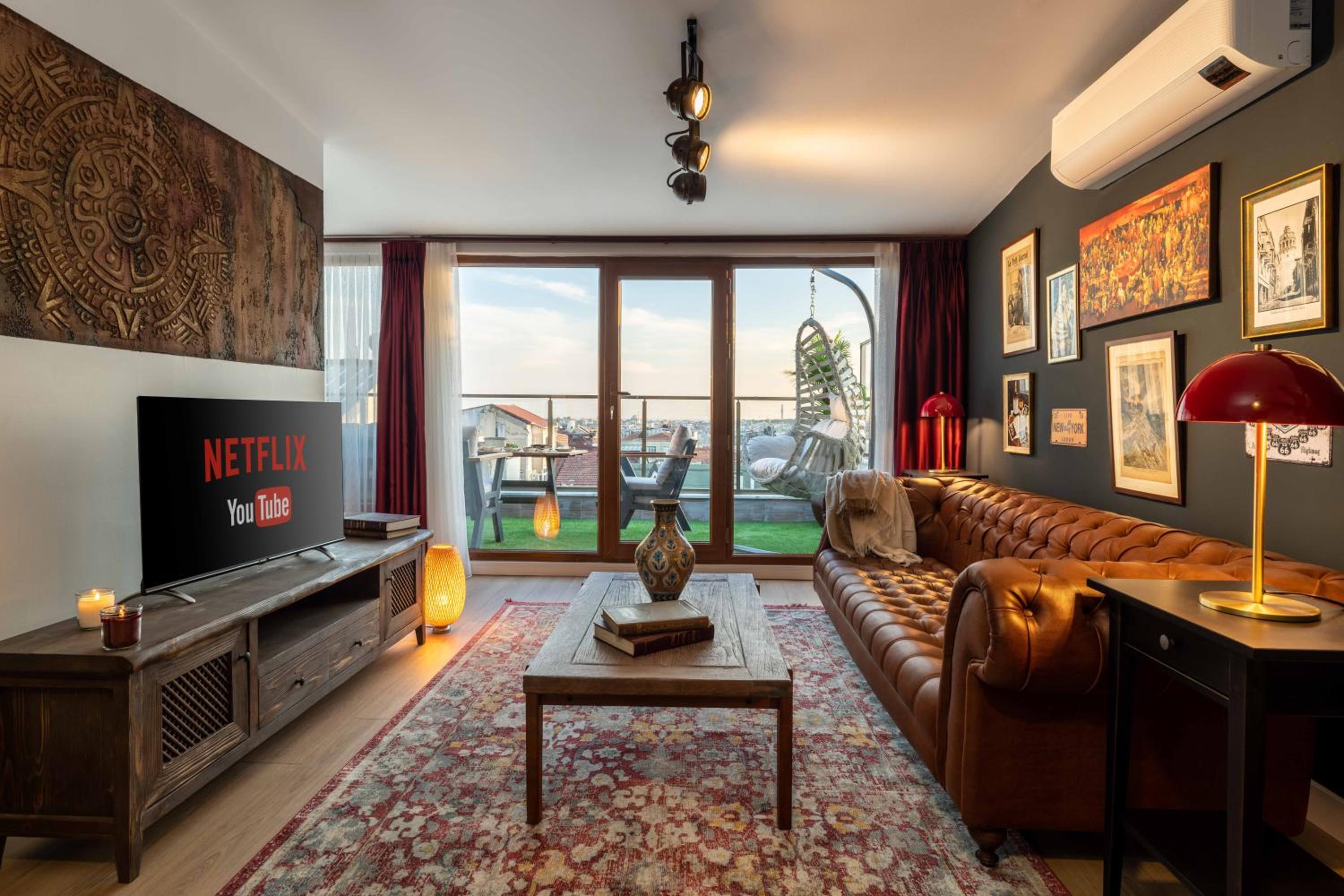 Monnas Suite - Image 172