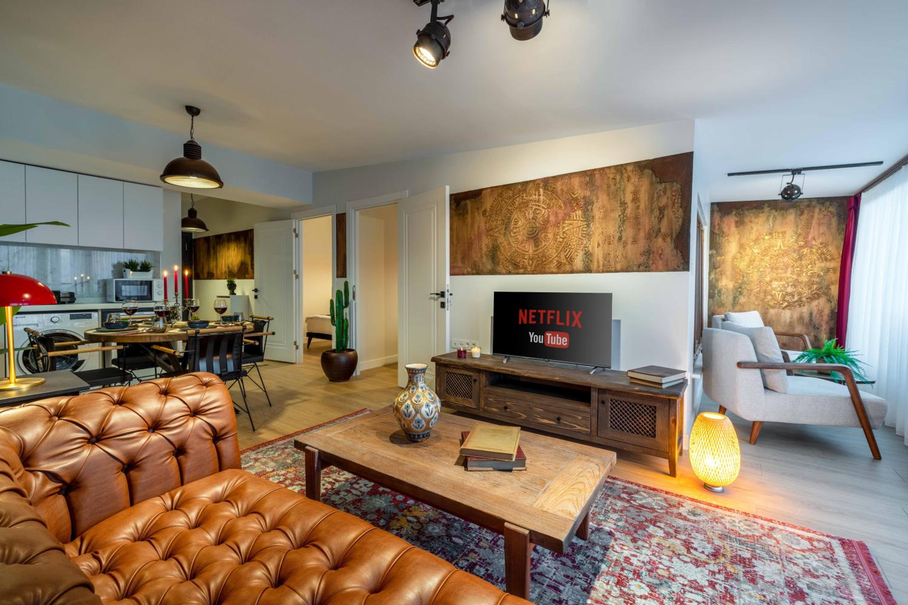 Monnas Suite - Image 74