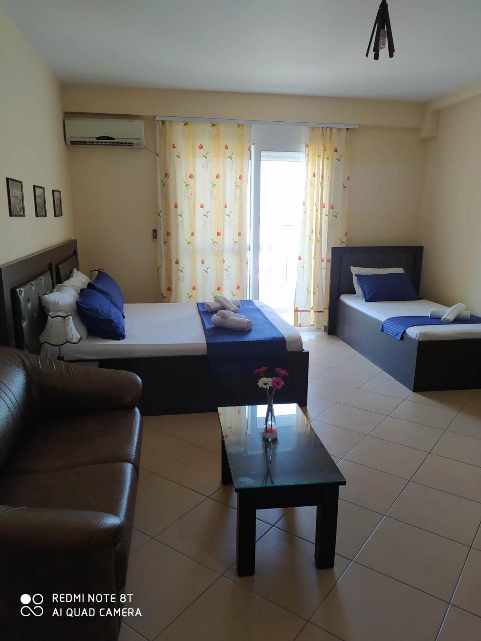 Summer Life Apartments