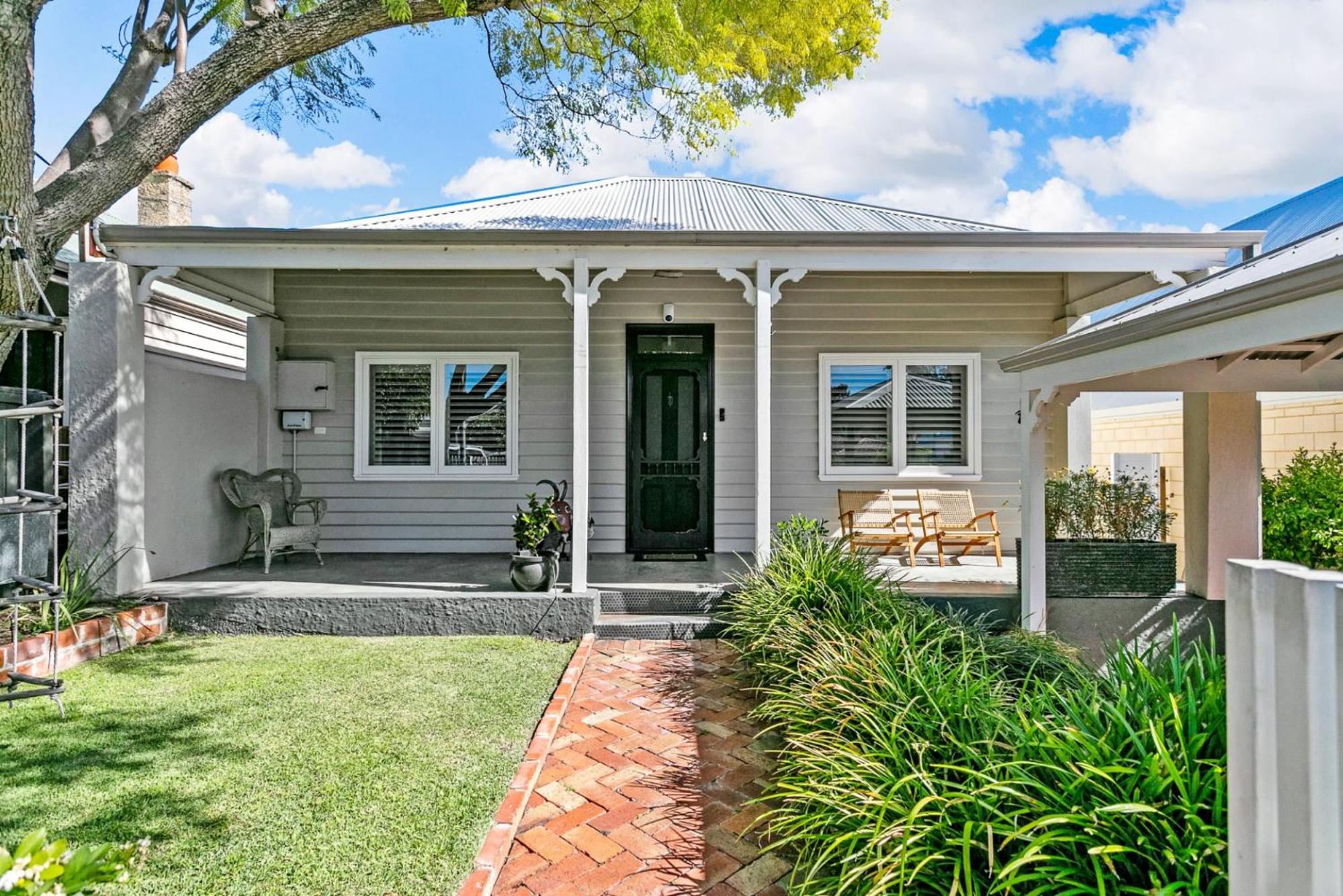 SOLO42 - Mosman Park Prestige