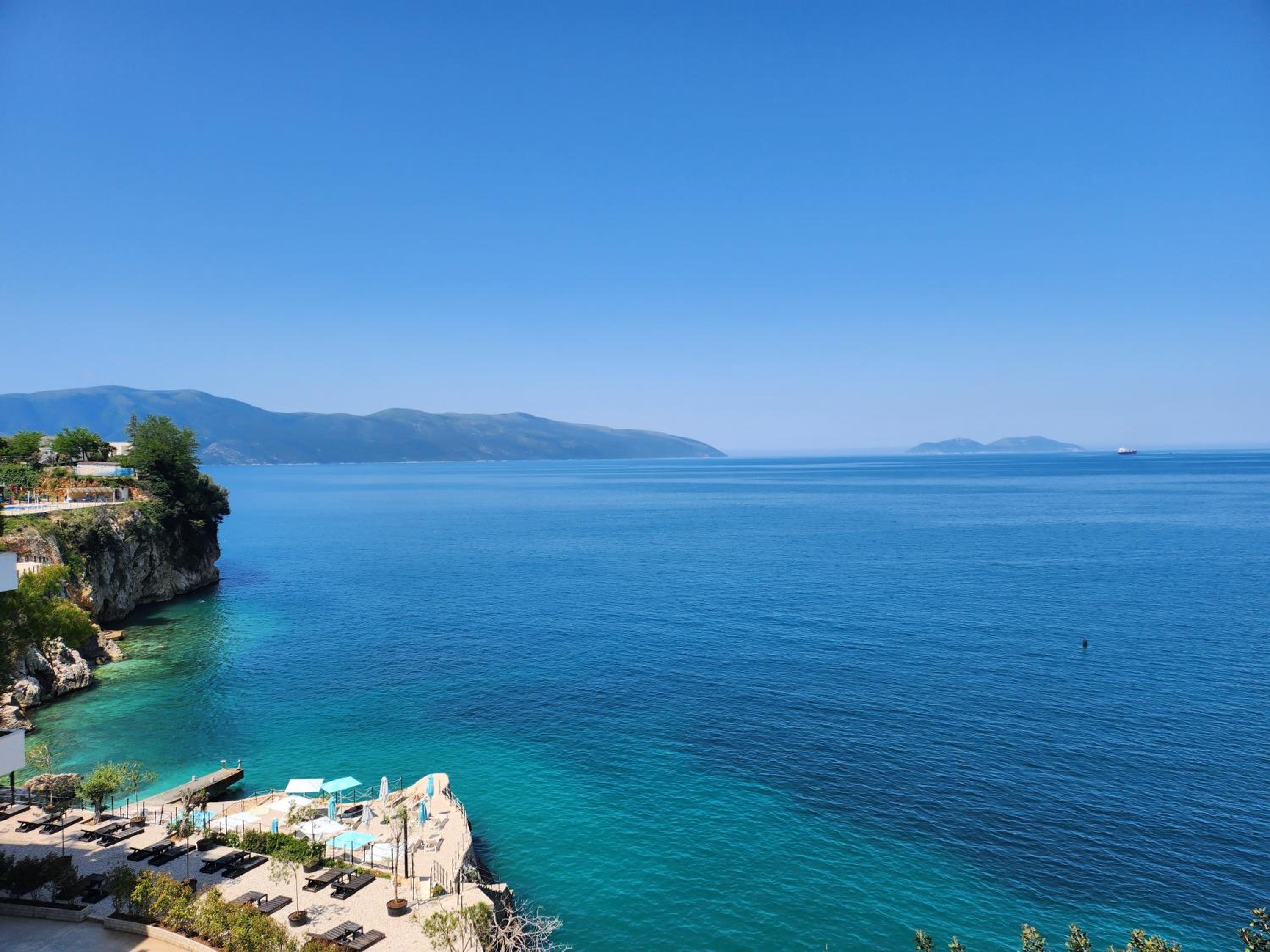 ELISOS Studio Apartment