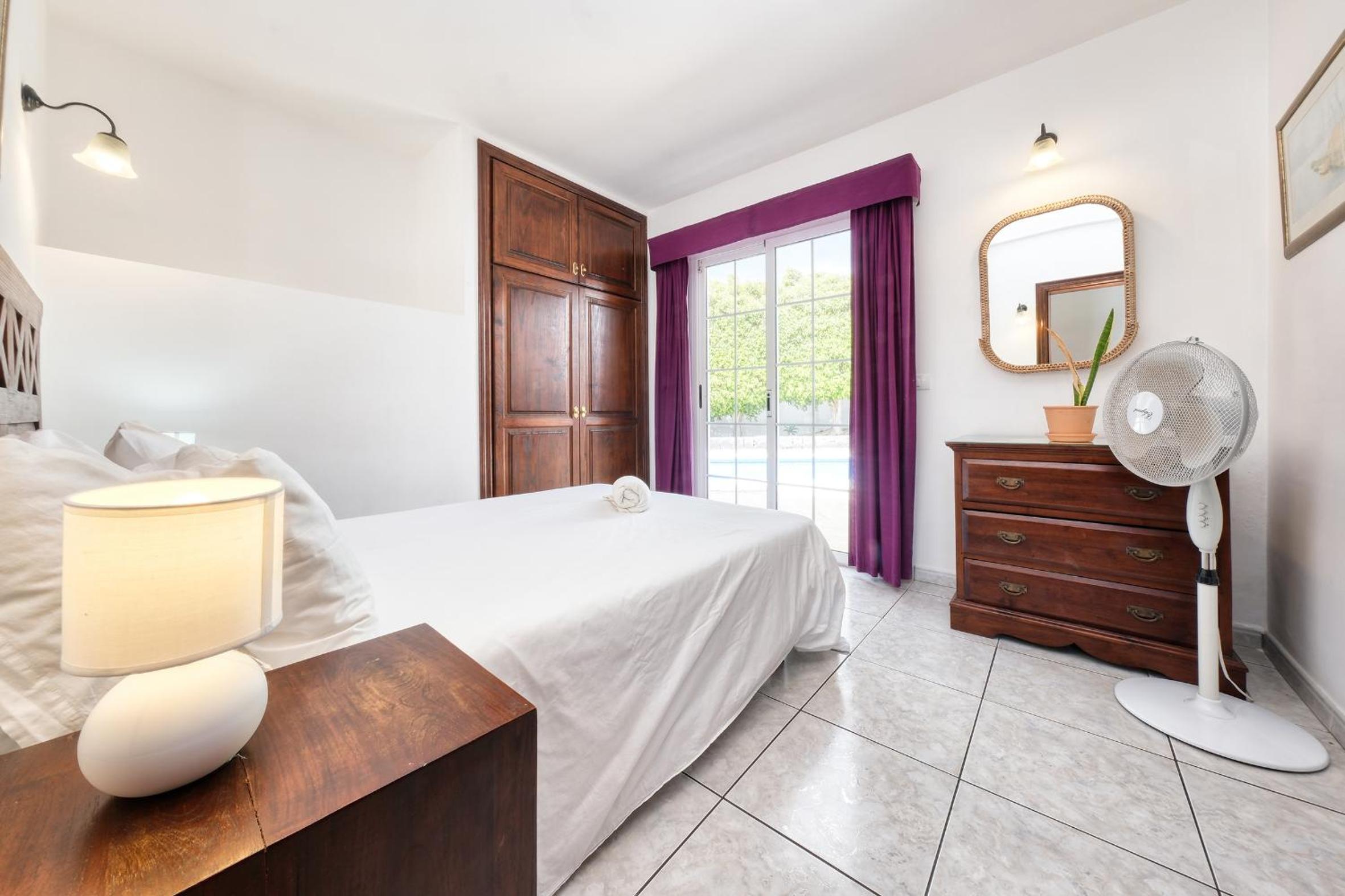 Casa El Paraiso - Private Pool, Jacuzzi, Air-con and BBQ By Lanzarote Vacation Homes