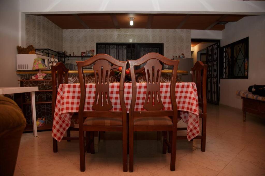 Casa campo paraíso de la Vega