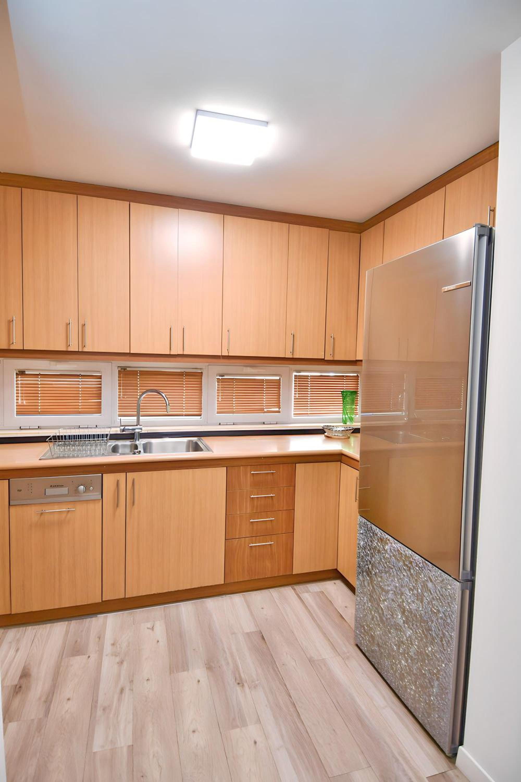 Prime Apartment On Aram Street,2 Bedrooms,2 Bathrooms,Open Balcony