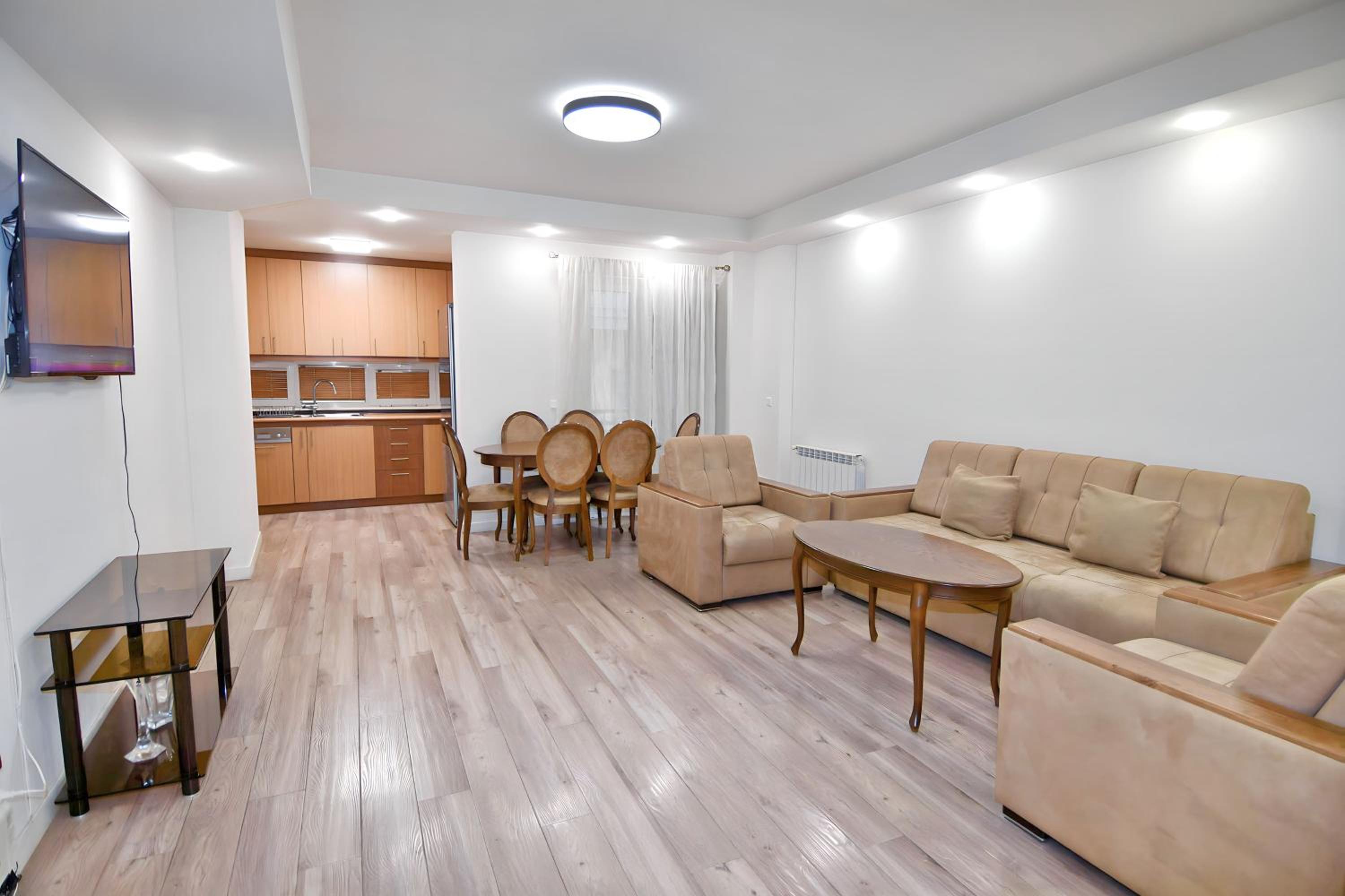 Prime Apartment On Aram Street,2 Bedrooms,2 Bathrooms,Open Balcony