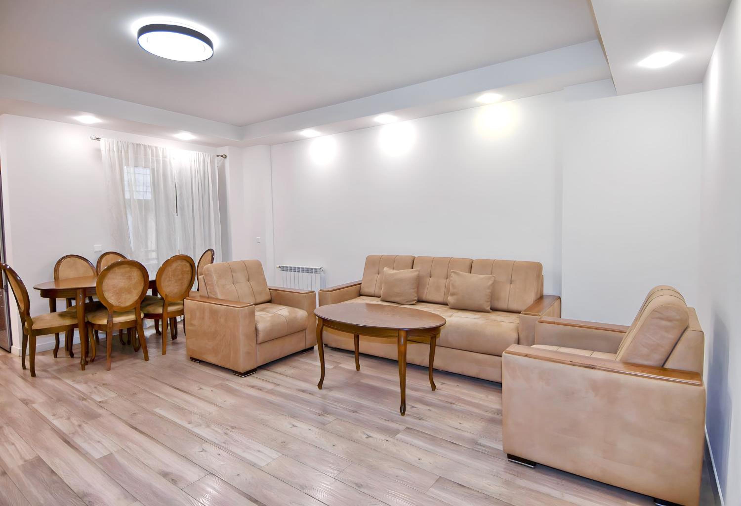 Prime Apartment On Aram Street,2 Bedrooms,2 Bathrooms,Open Balcony