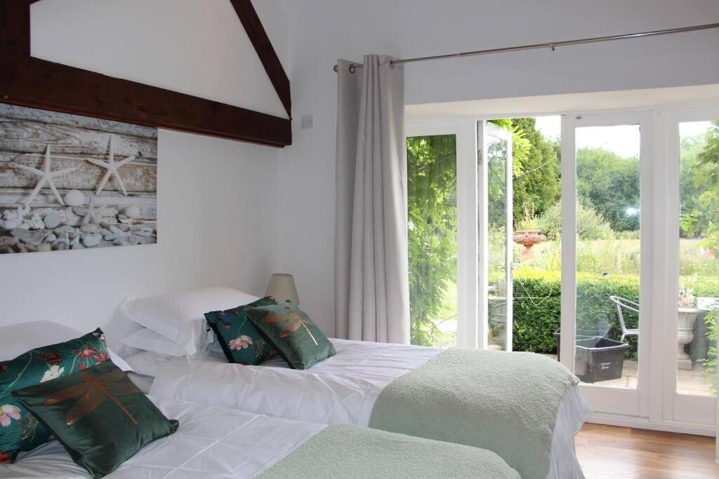 Peaceful and tranquil 2 bedroom Deer Cottage view 3