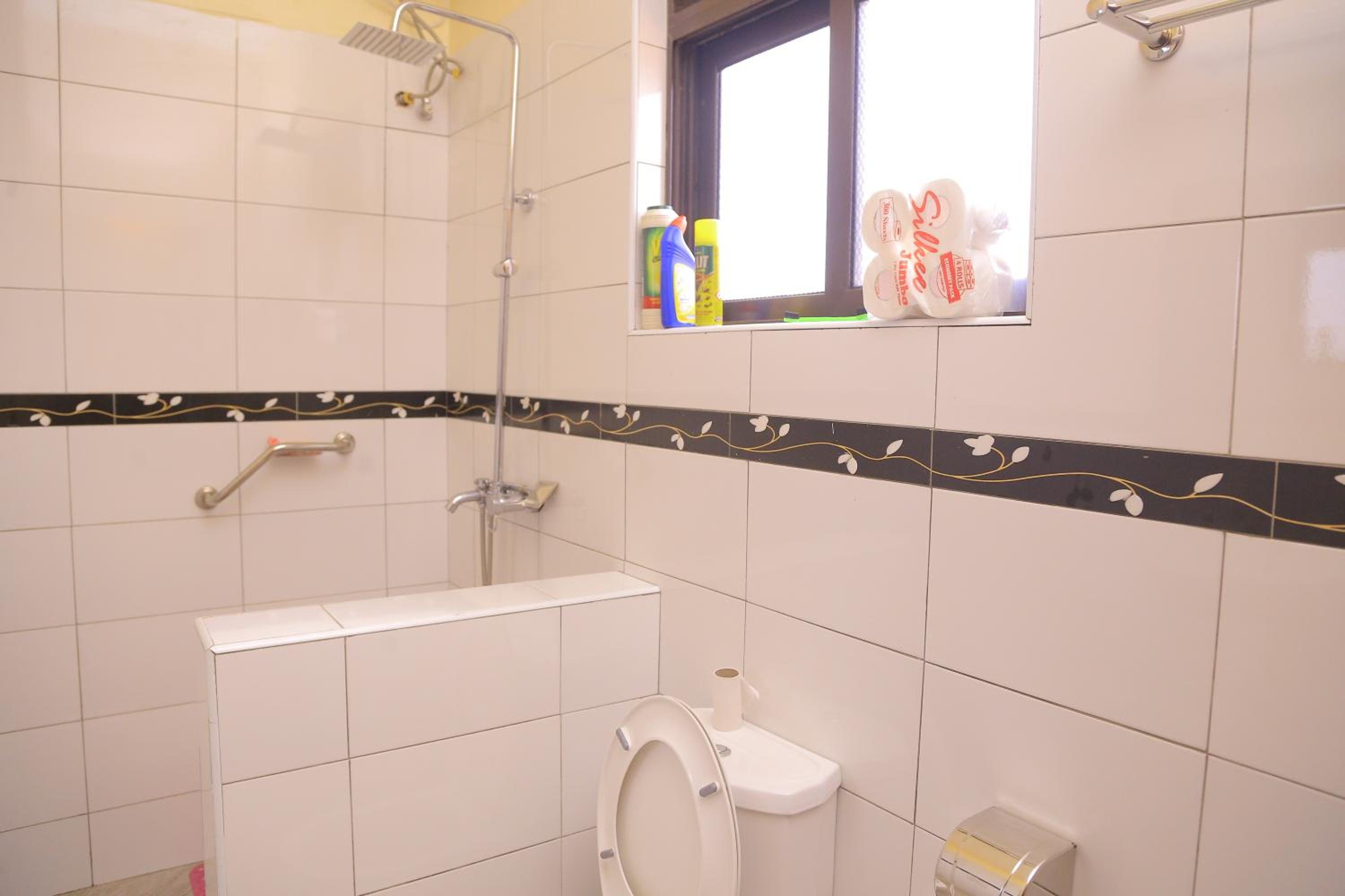 Haven Homes Ug H07 confy stay view 5