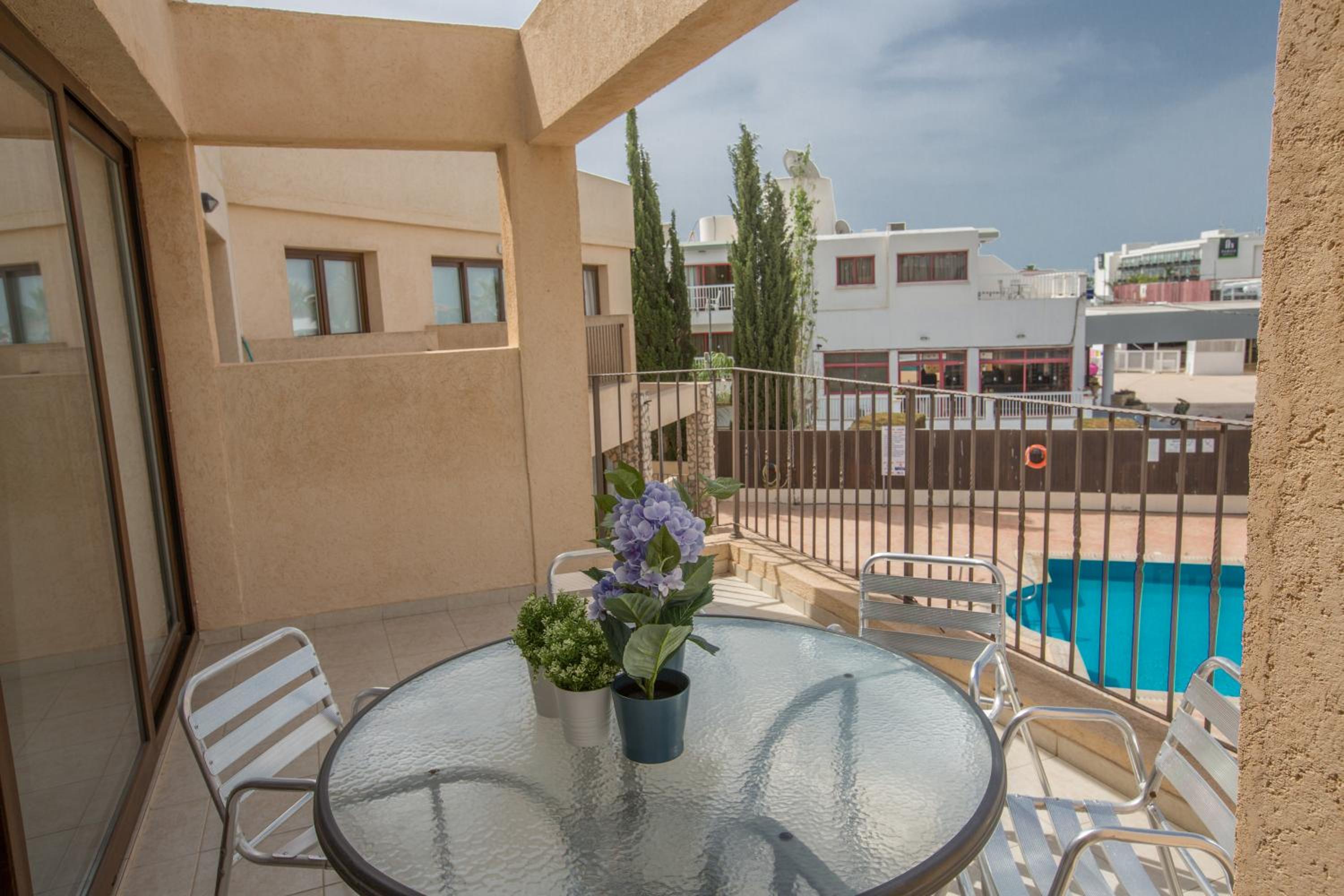 Ayia Napa Holiday Apartment Na101