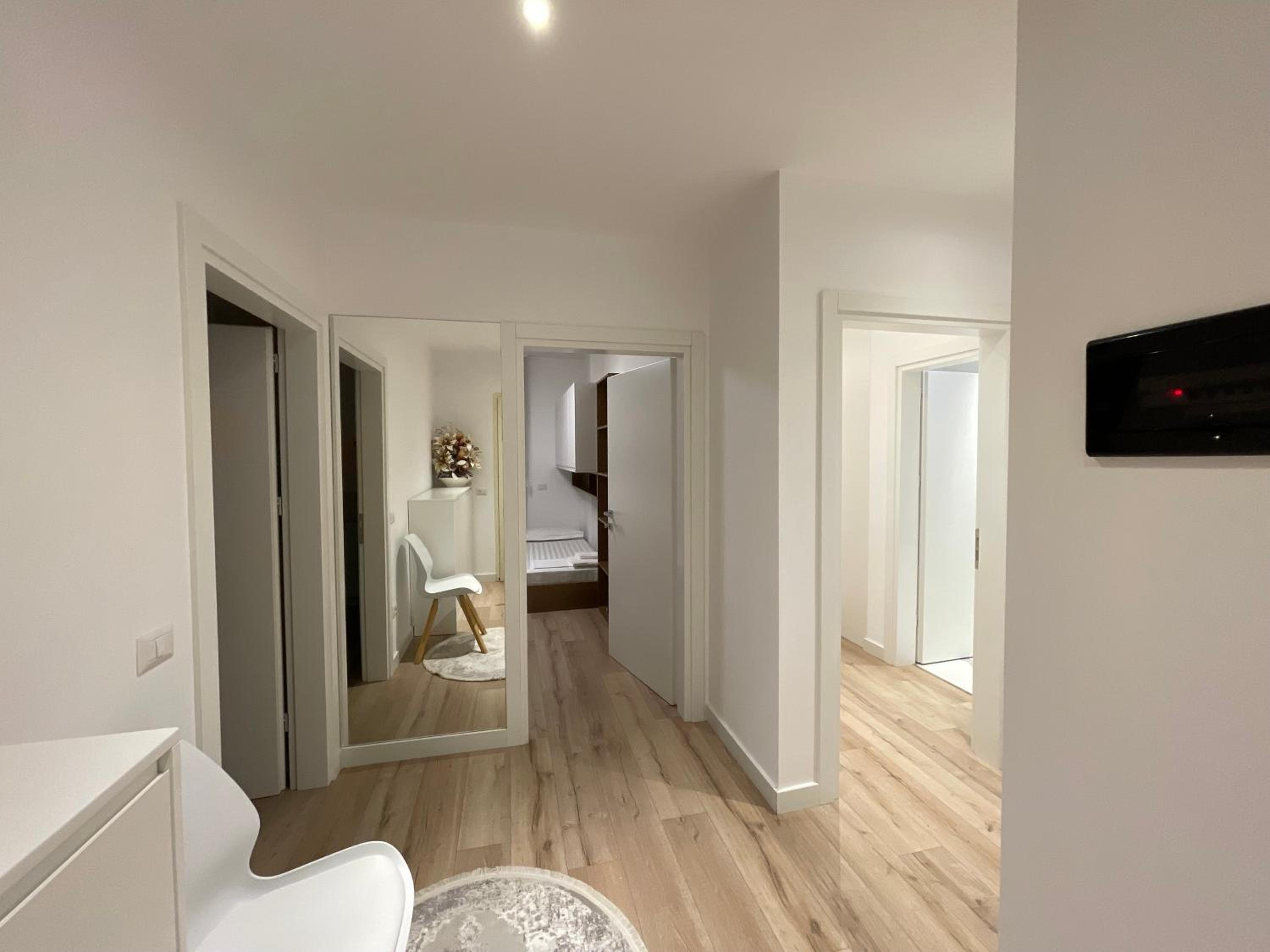 Luxury Lily's apartment