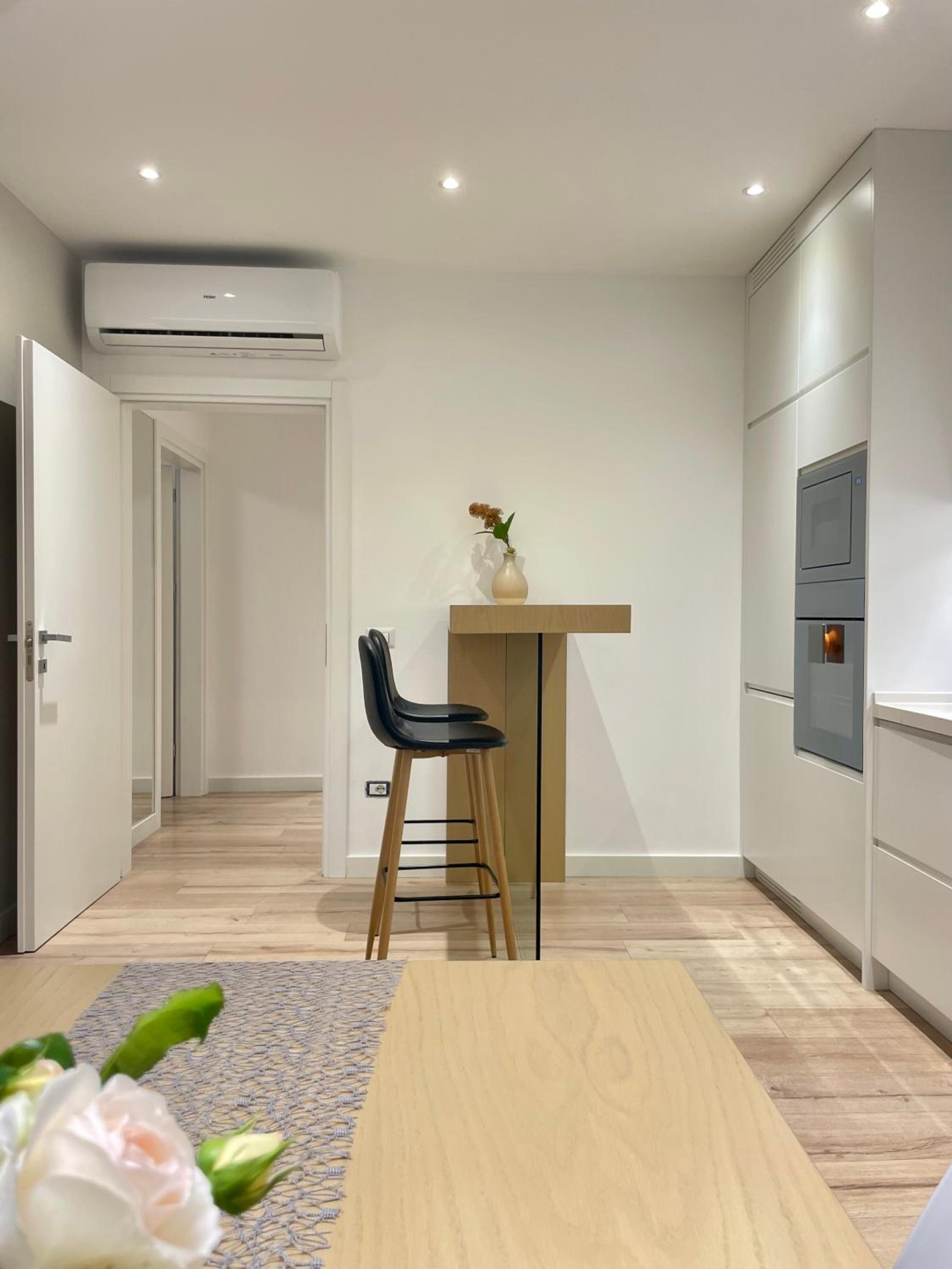 Luxury Lily's apartment