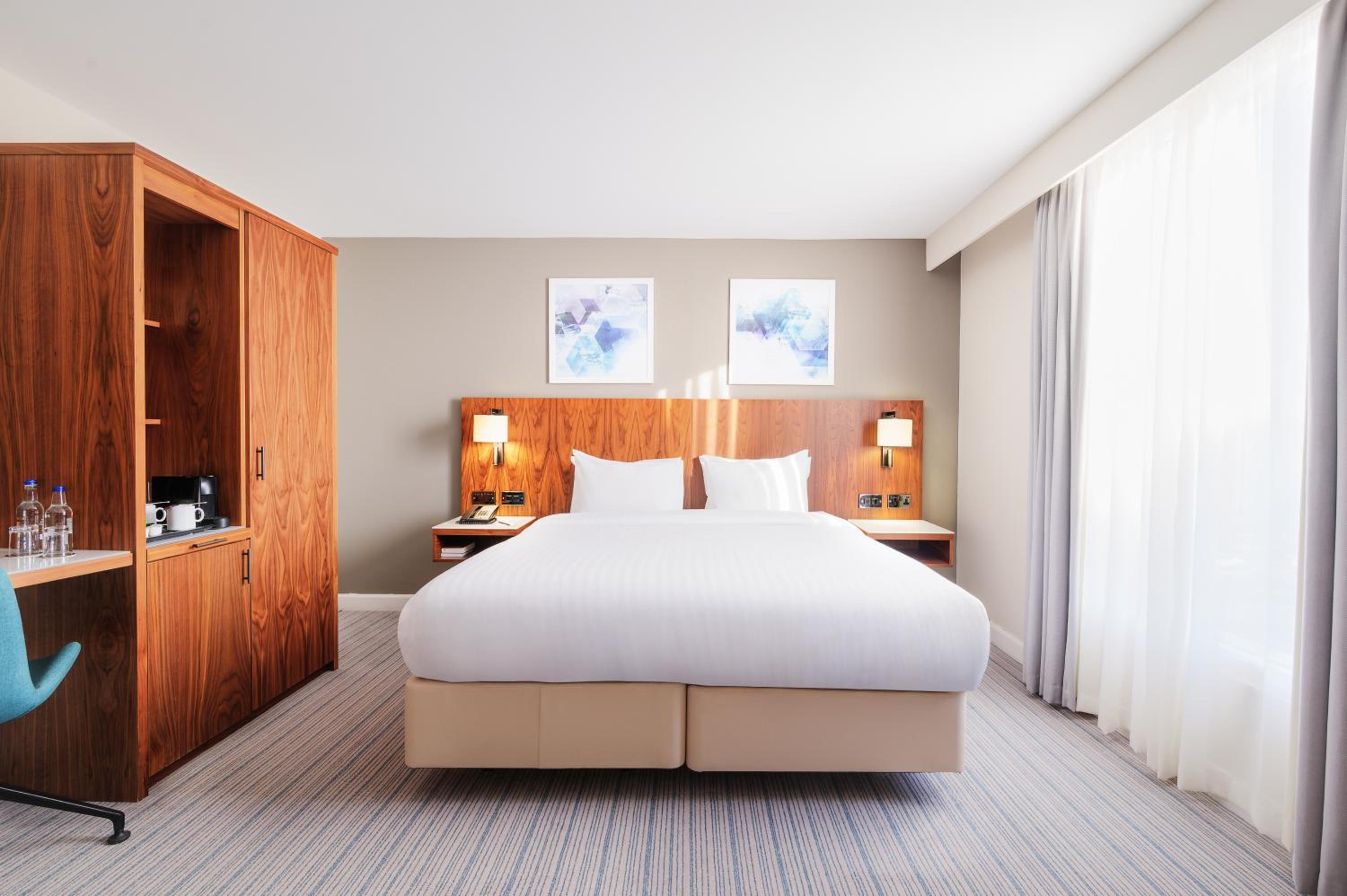 Horley Vacations - Courtyard by Marriott London Gatwick Airport - Property Image 4