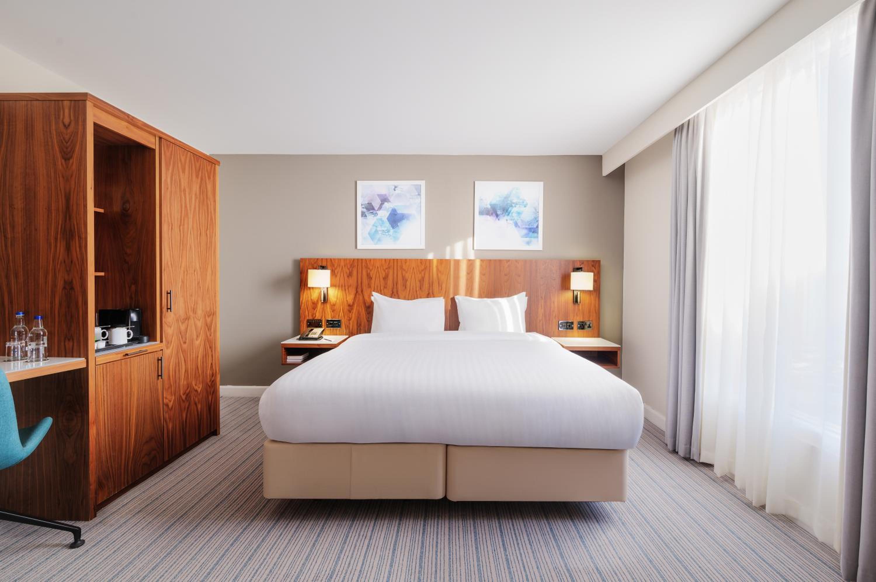 Horley Vacations - Courtyard by Marriott London Gatwick Airport - Property Image 3