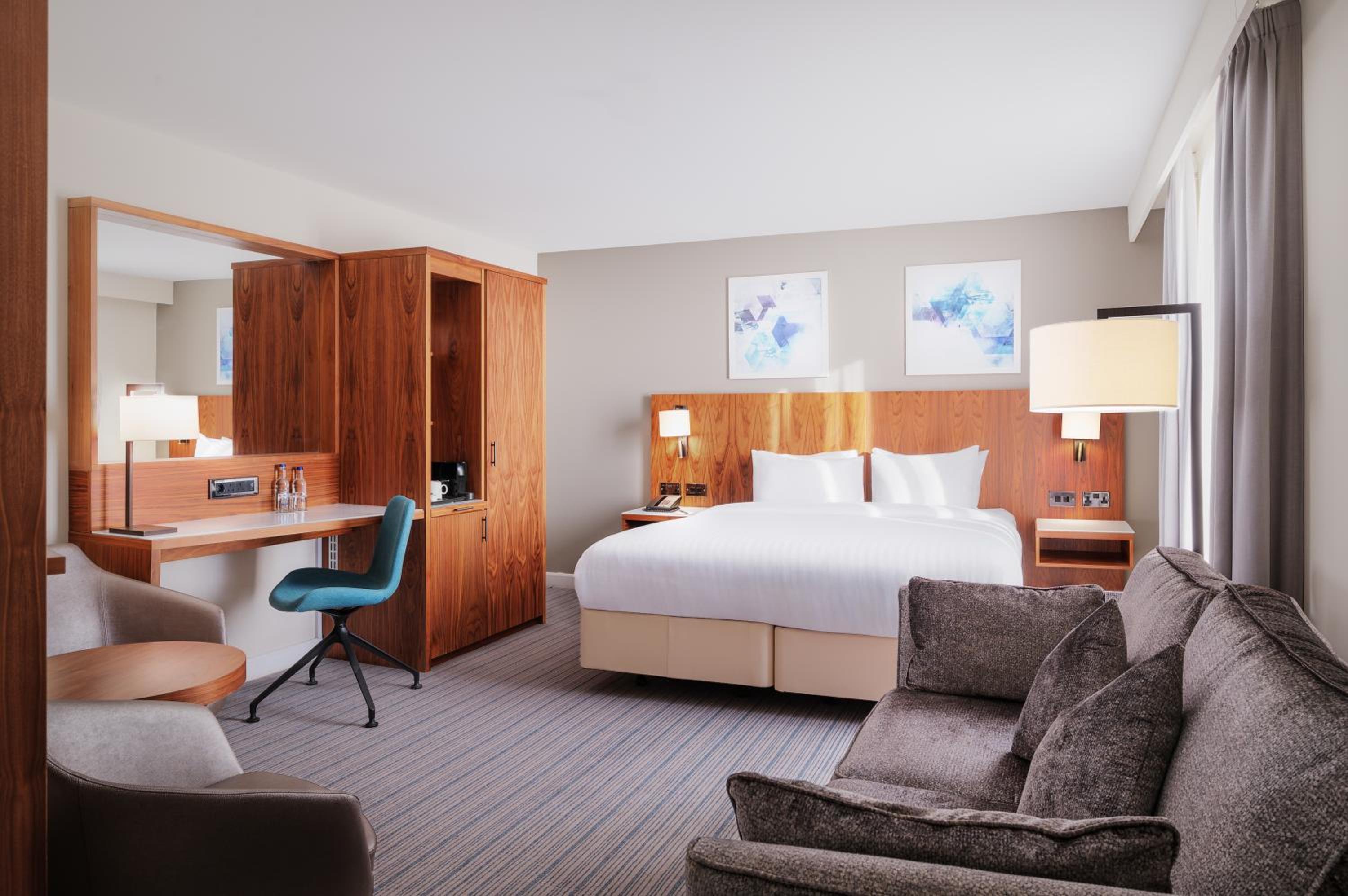 Horley Vacations - Courtyard by Marriott London Gatwick Airport - Property Image 5