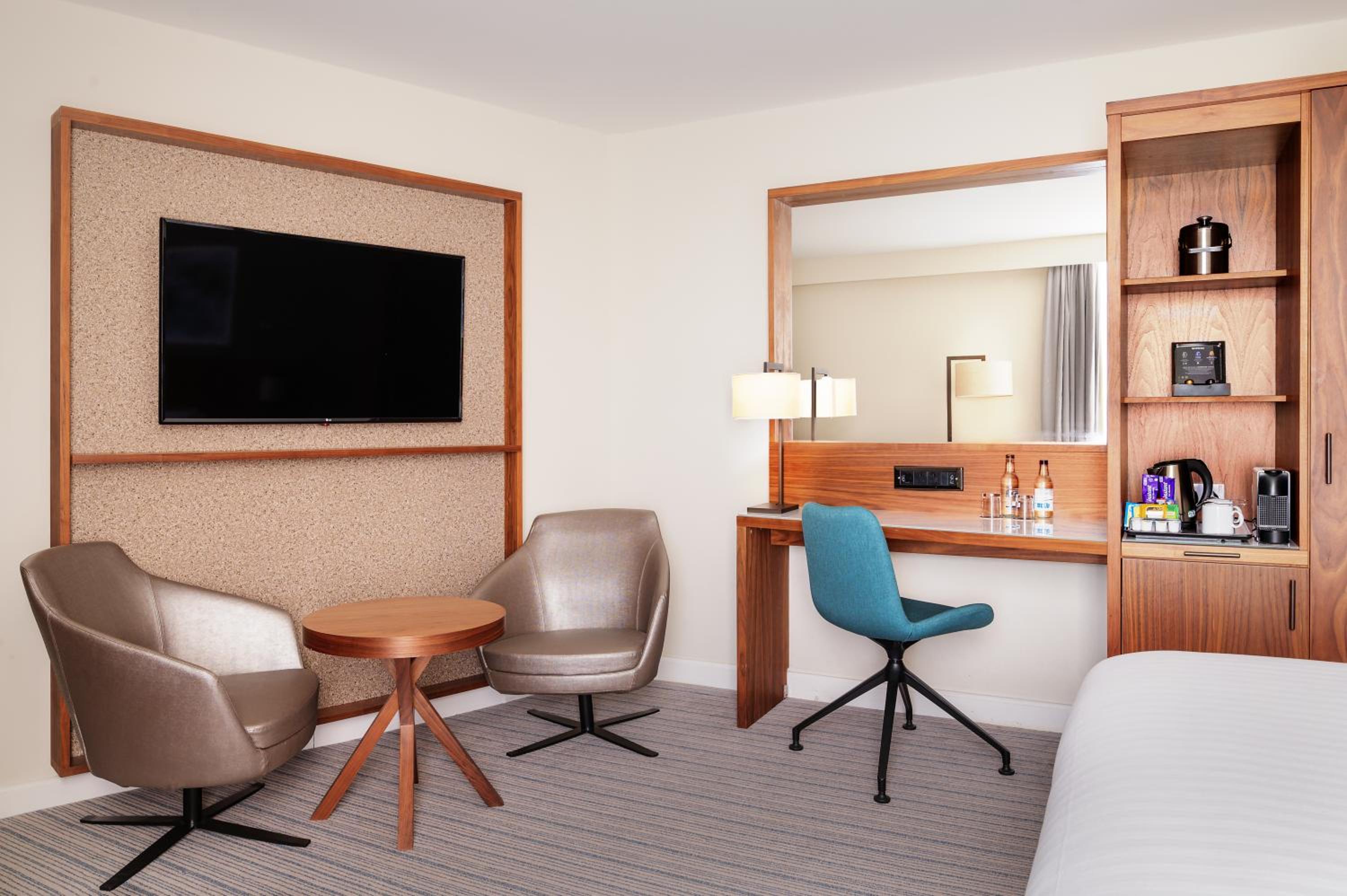 Horley Vacations - Courtyard by Marriott London Gatwick Airport - Property Image 4