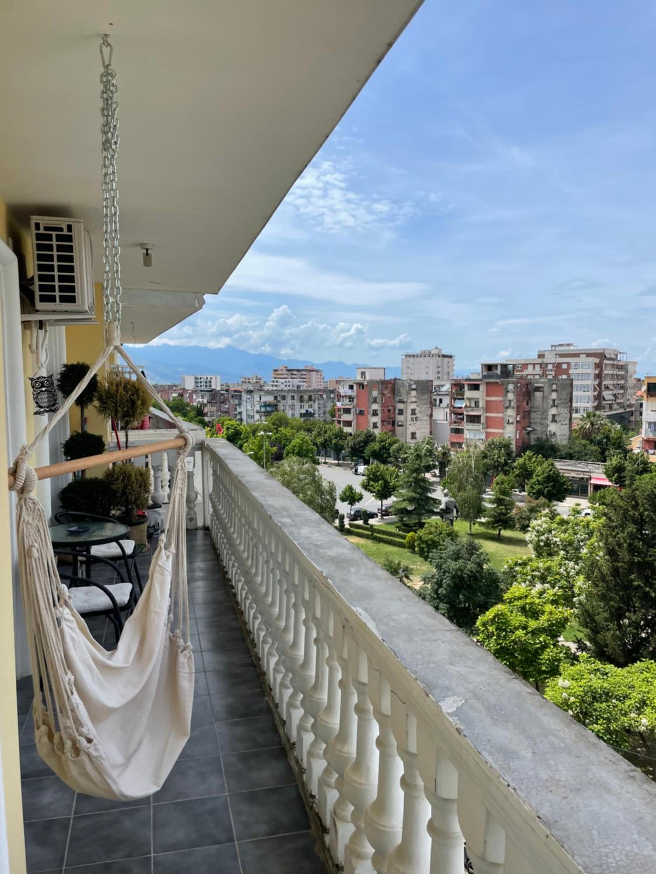 Luxury Lily's apartment