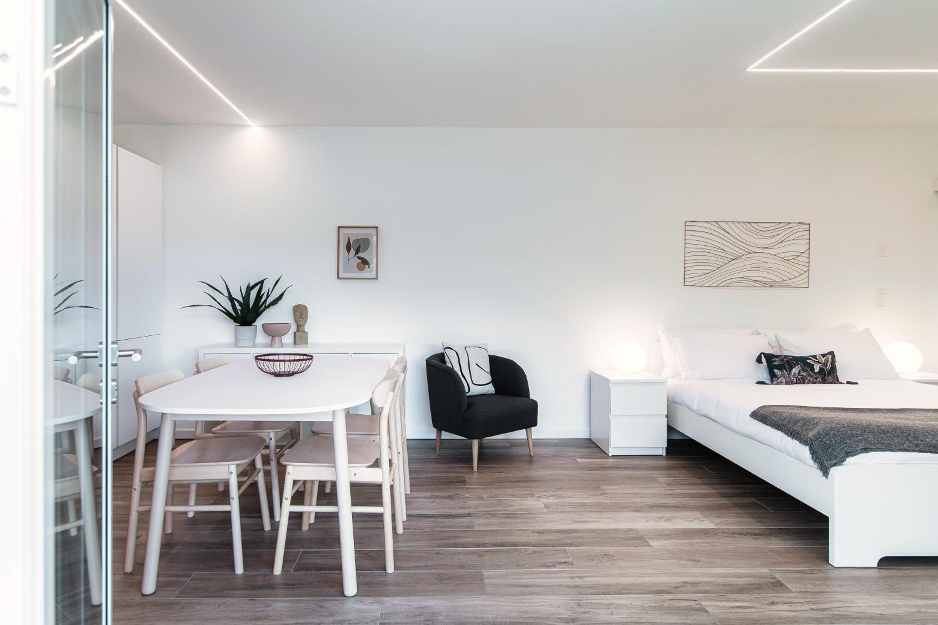 La Palma 3 by Quokka 360 - Lake View Studio with Private Terrace
