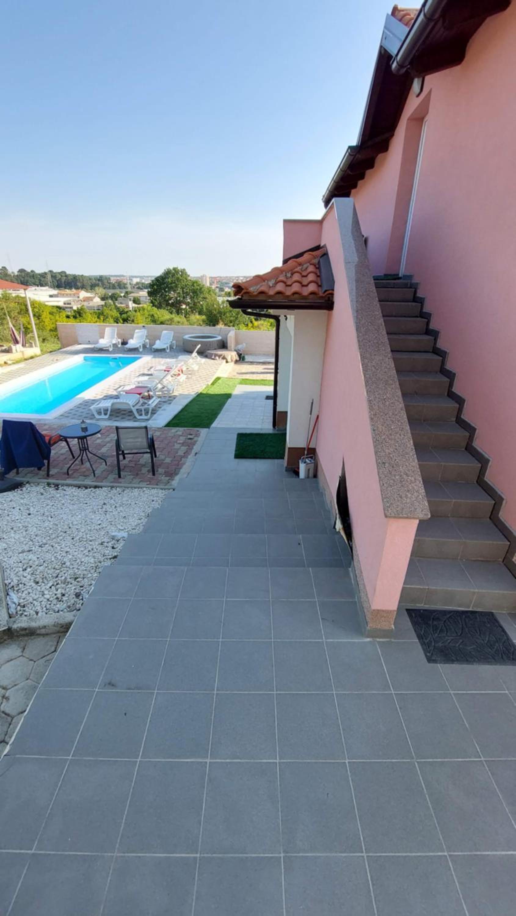 Vila Neyra