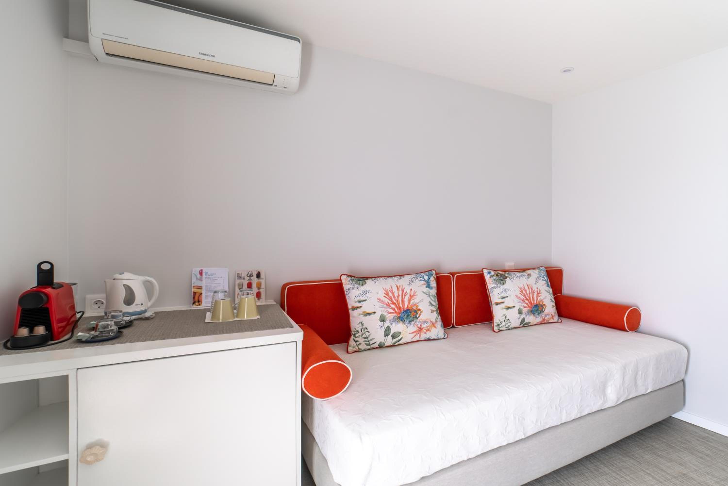 Carvoeiro Vacations - Castelo Guest House - Property Image 74