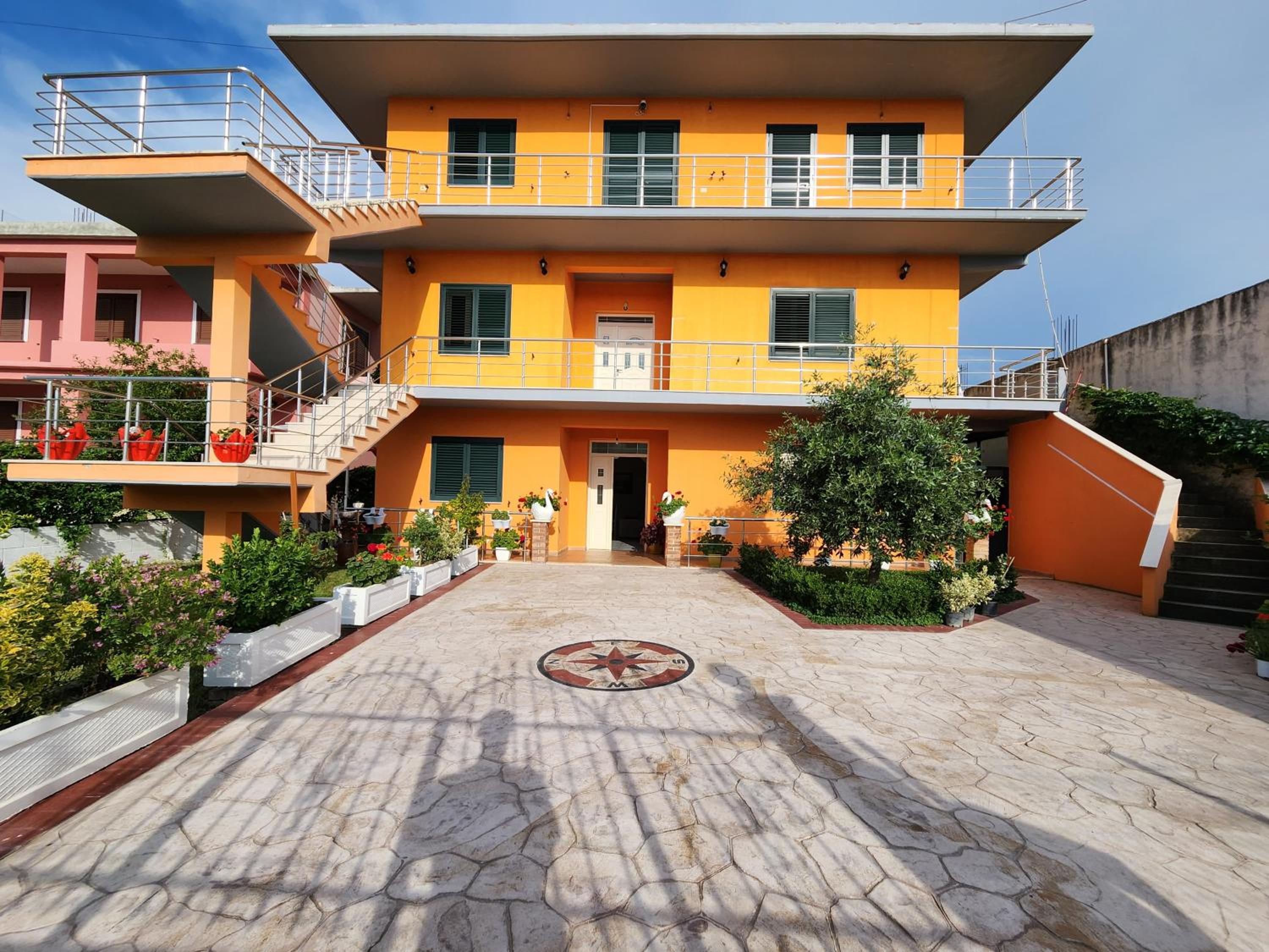 Villa Orange