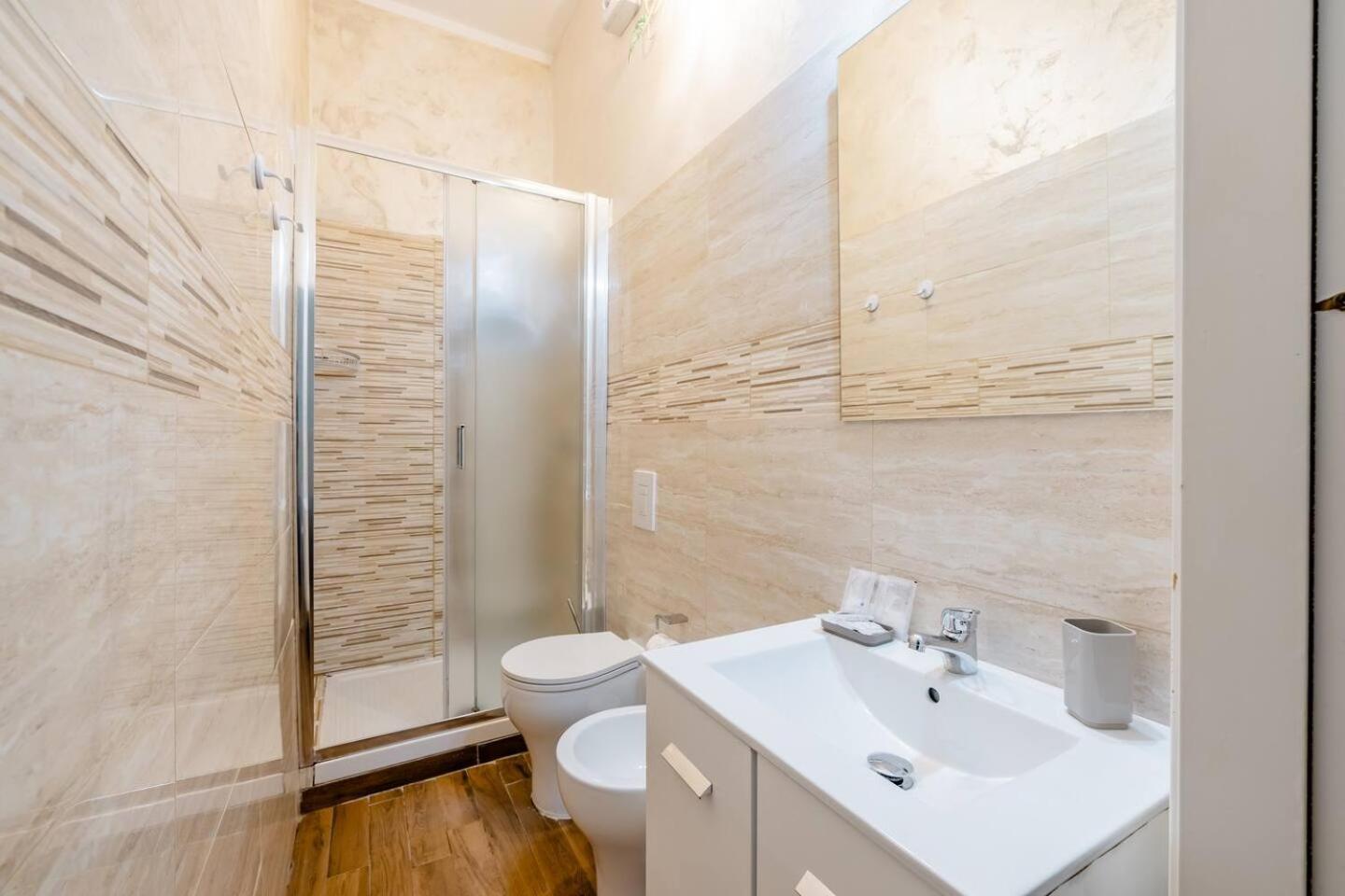 Deluxe rooms and One Chilling jacuzzi Suite Guesthouse