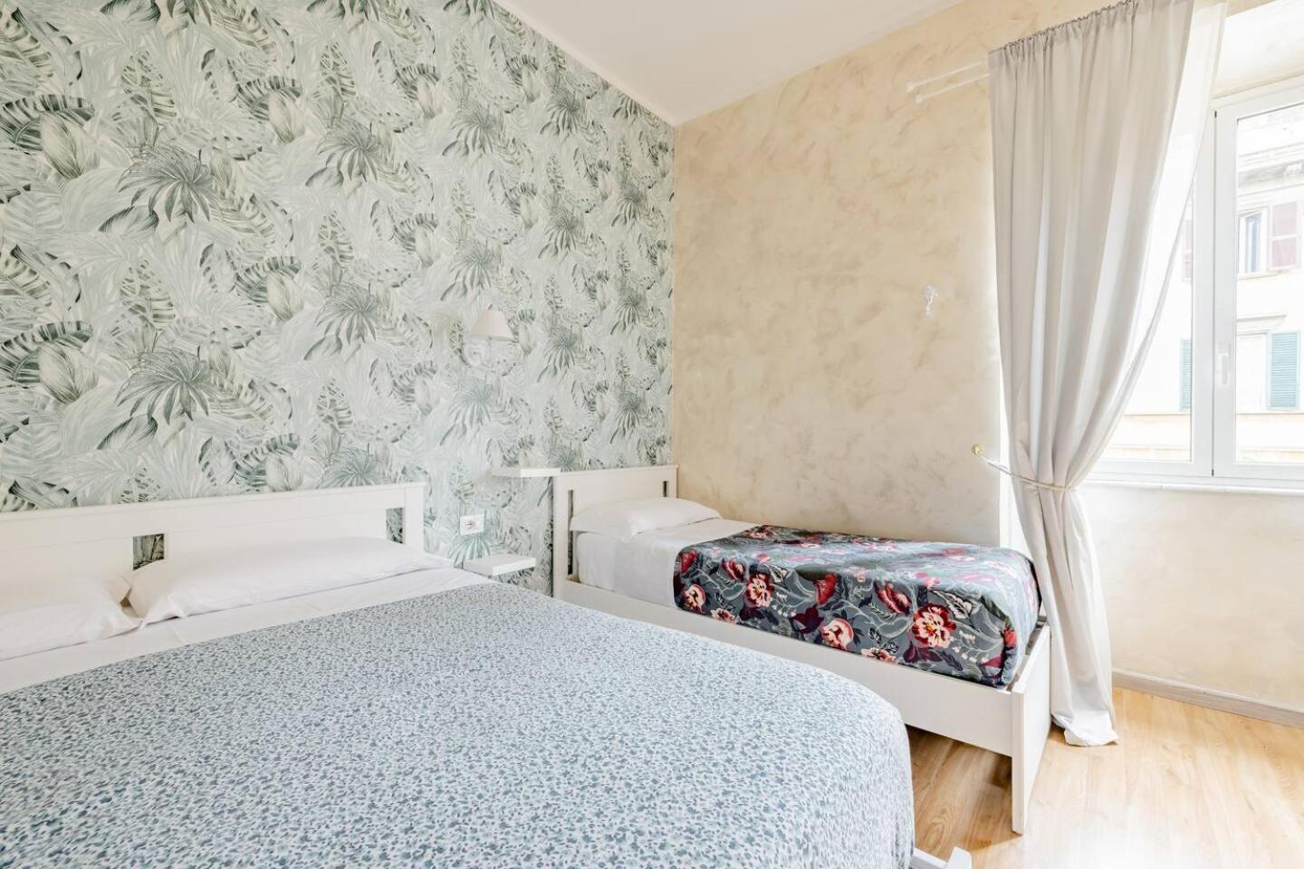 Deluxe rooms and One Chilling jacuzzi Suite Guesthouse