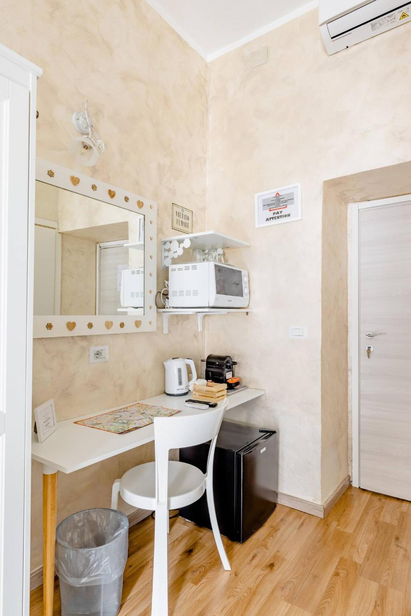 Deluxe rooms and One Chilling jacuzzi Suite Guesthouse