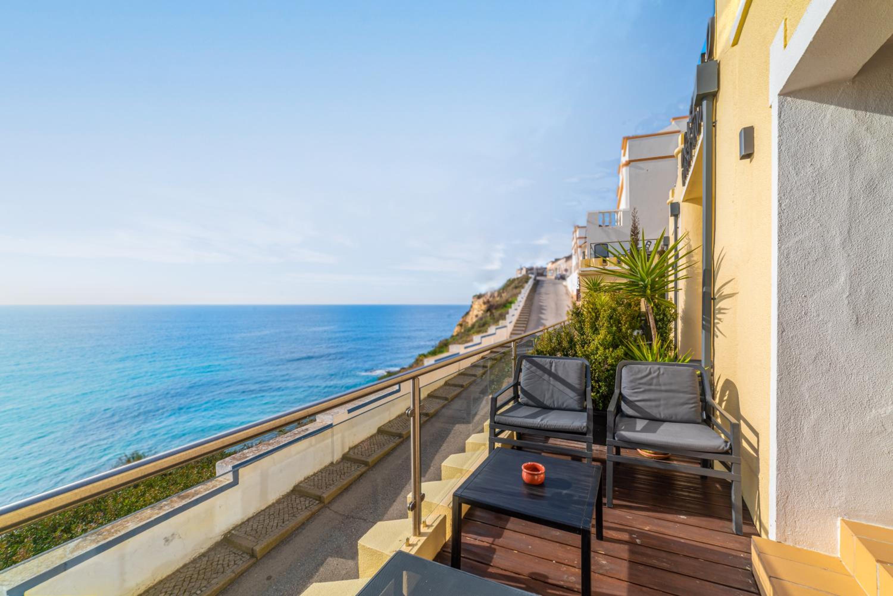 Carvoeiro Vacations - Castelo Guest House - Property Image 48