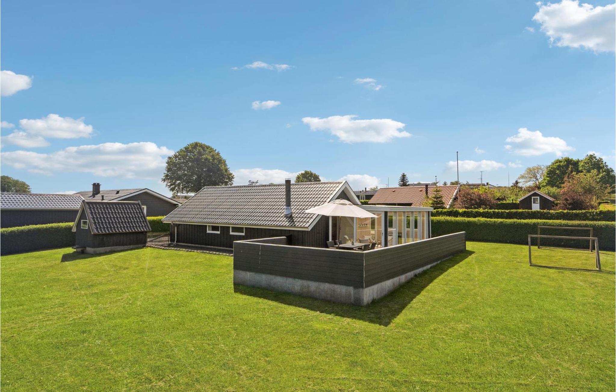 Gorgeous Home In Hejls With Wifi