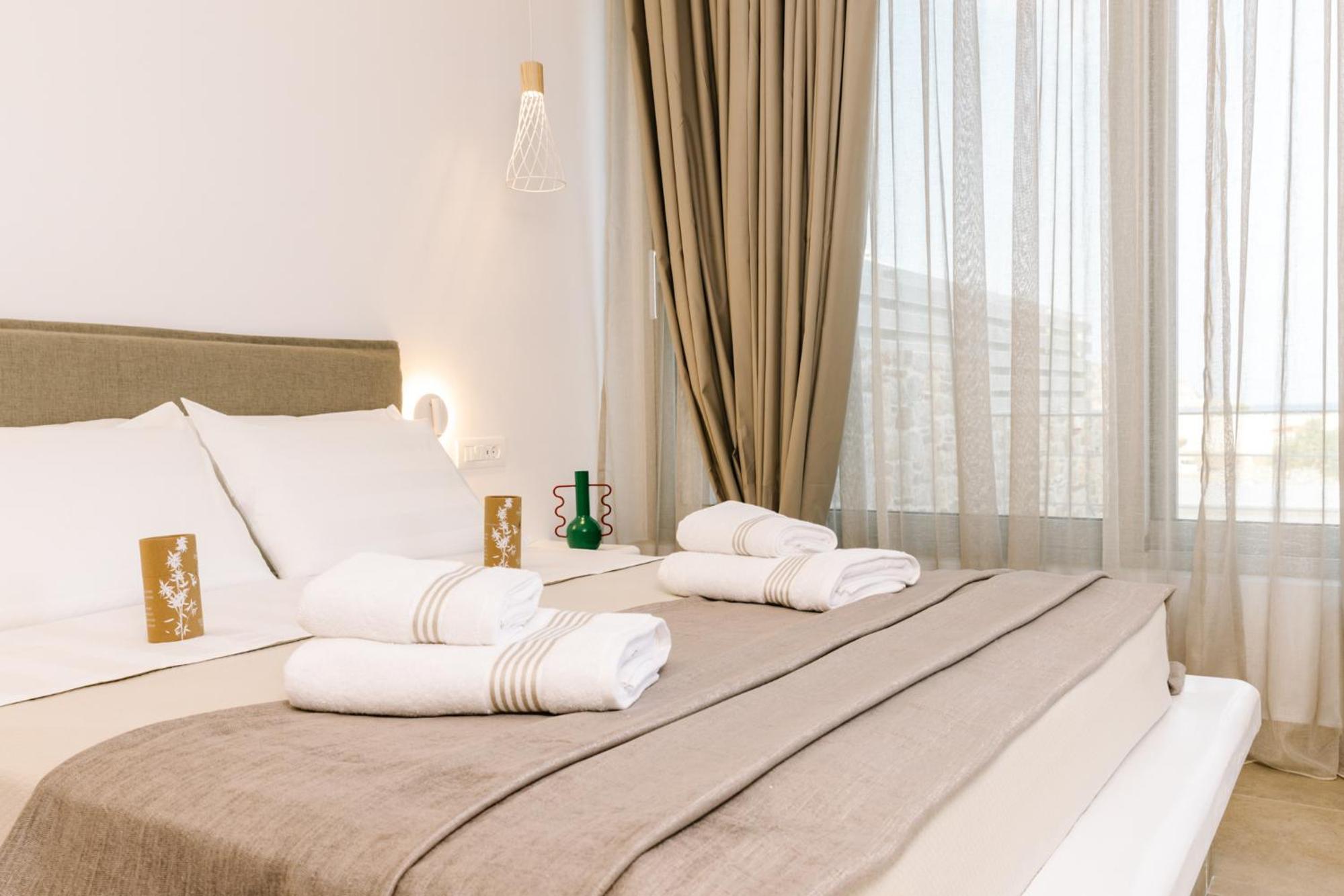 Orelia Luxury Villas