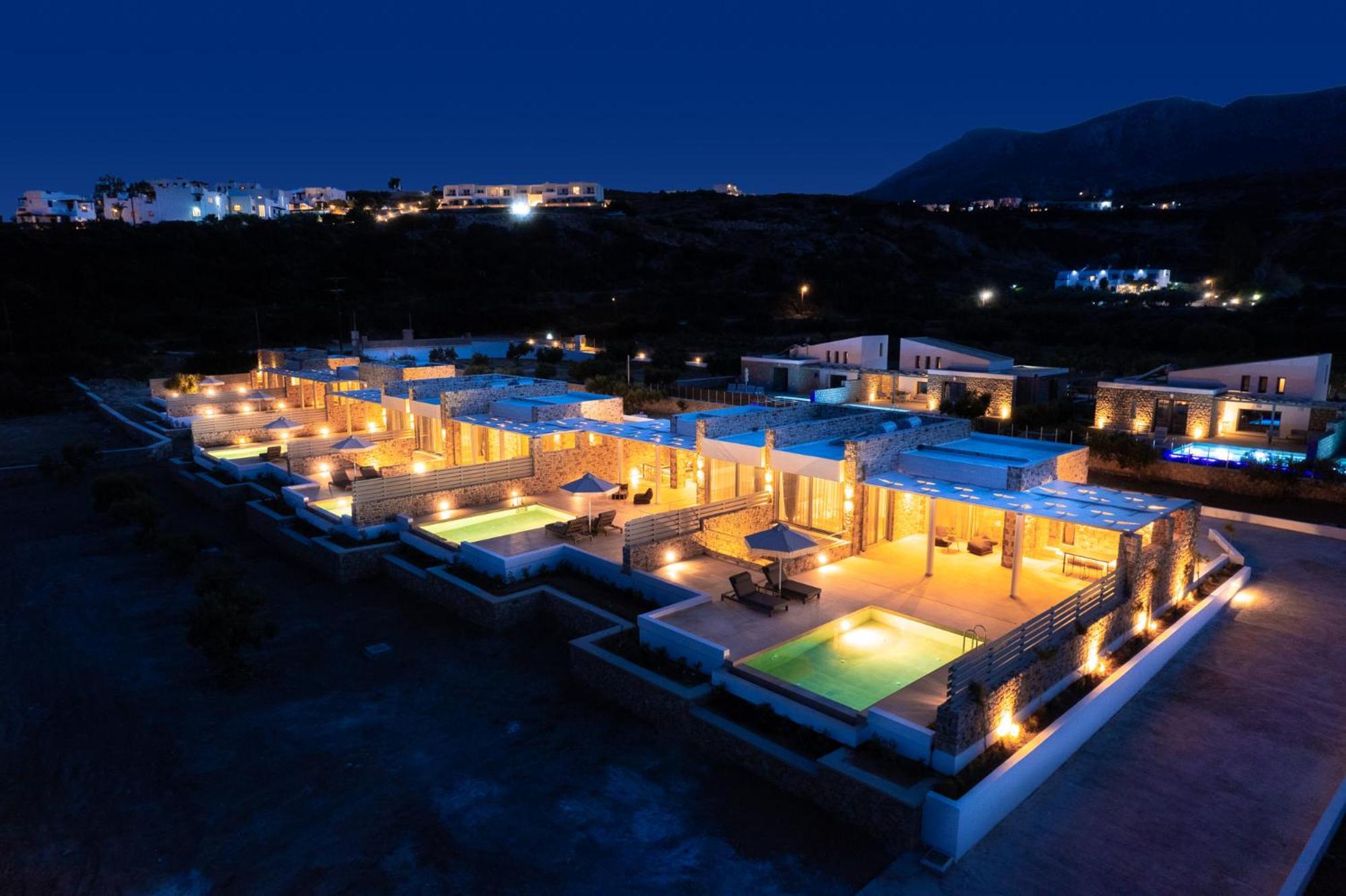 Orelia Luxury Villas