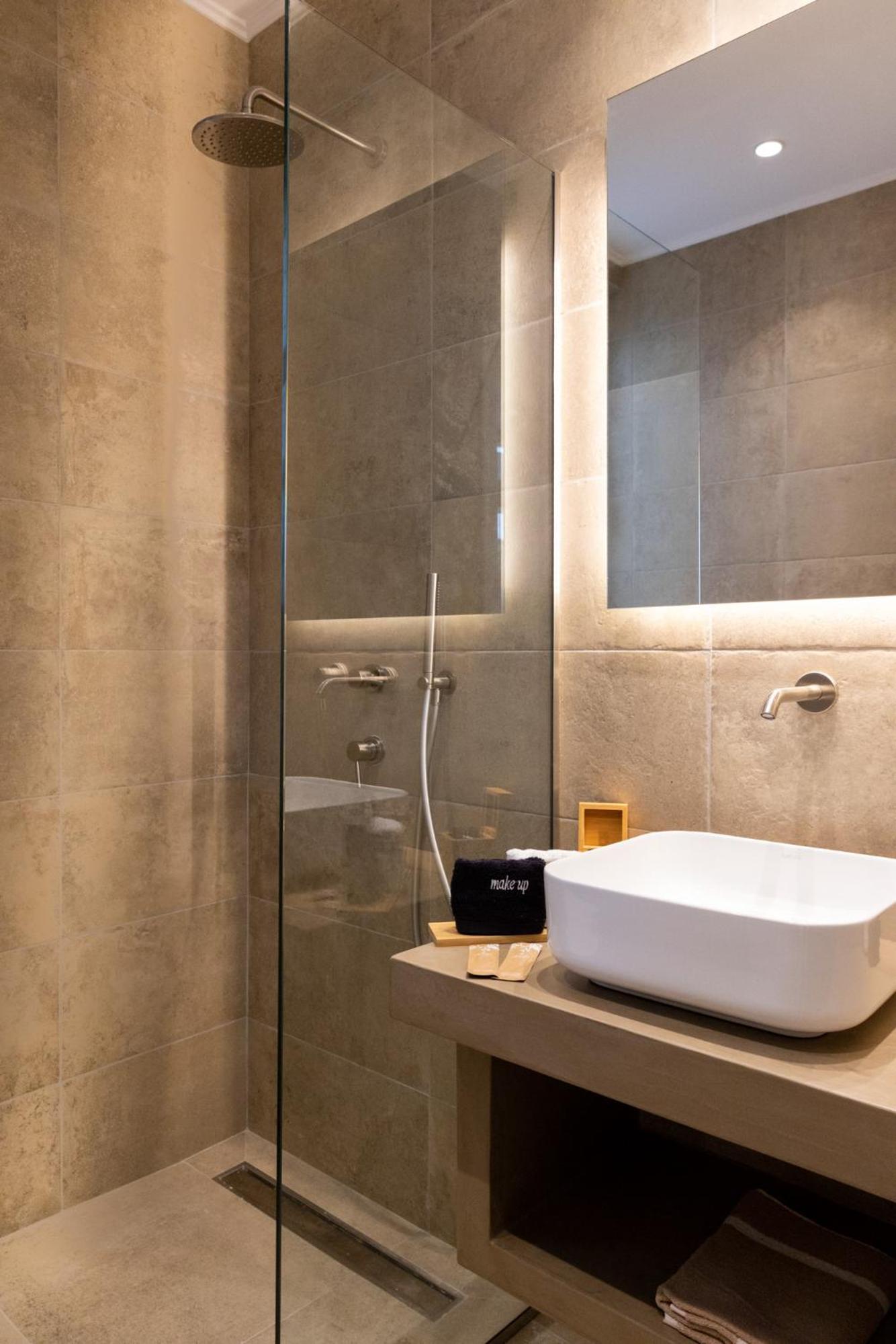 Orelia Luxury Villas