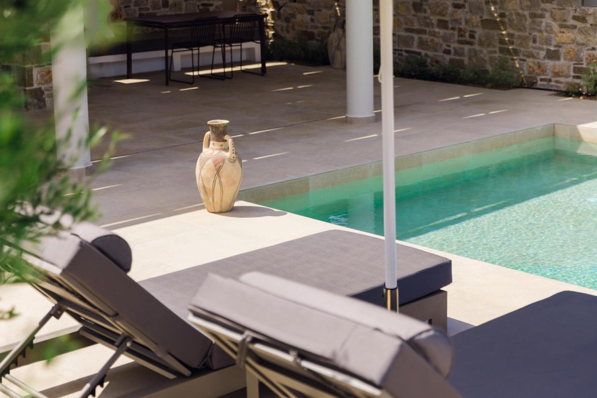 Orelia Luxury Villas