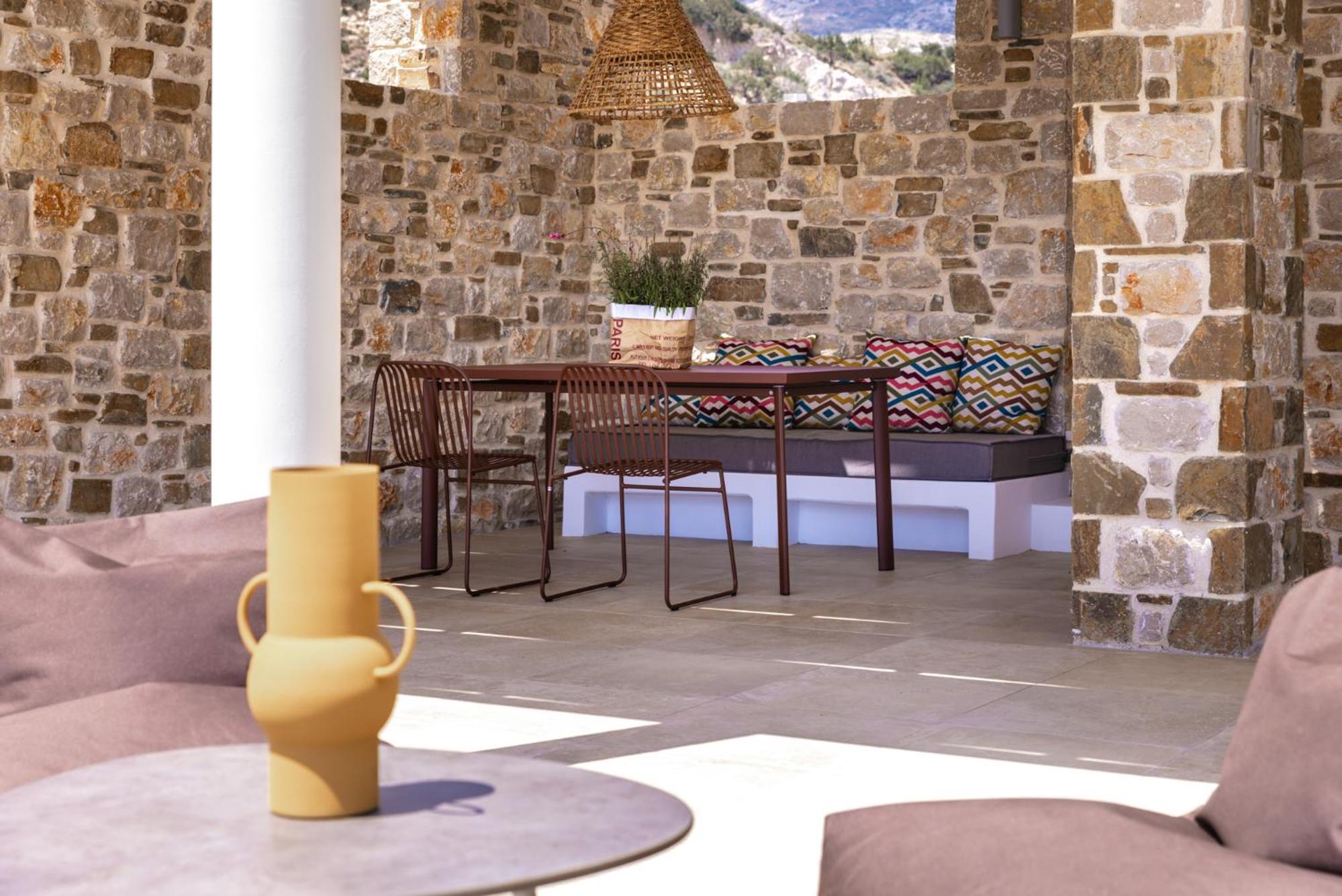 Orelia Luxury Villas